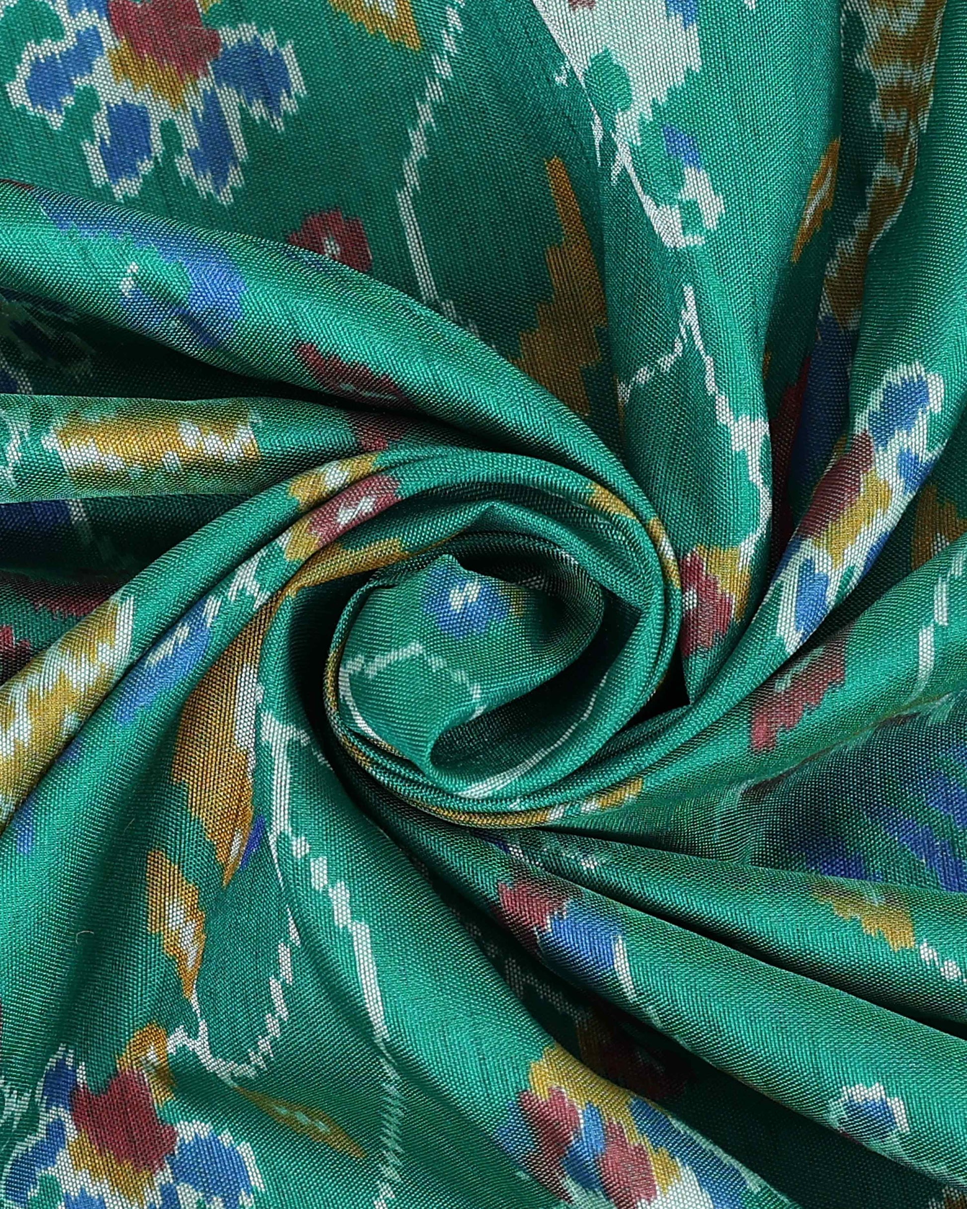 Elegant Patola Saree with Classic Peacock and Geometric Border - Green-pallu-Close