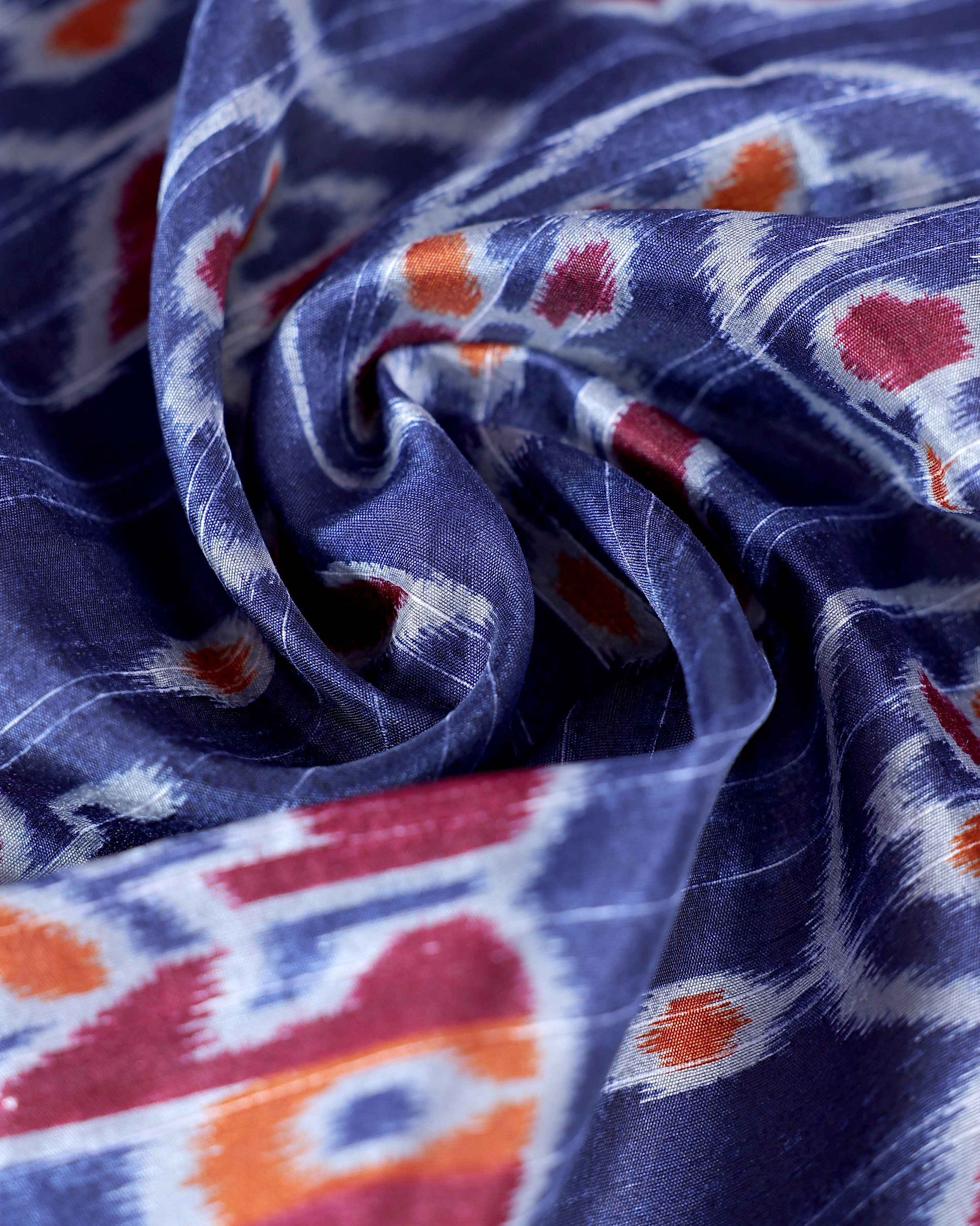 Elegant Pochampally Ikkat Handloom Saree with Elephant and Floral Motifs - Navy Blue