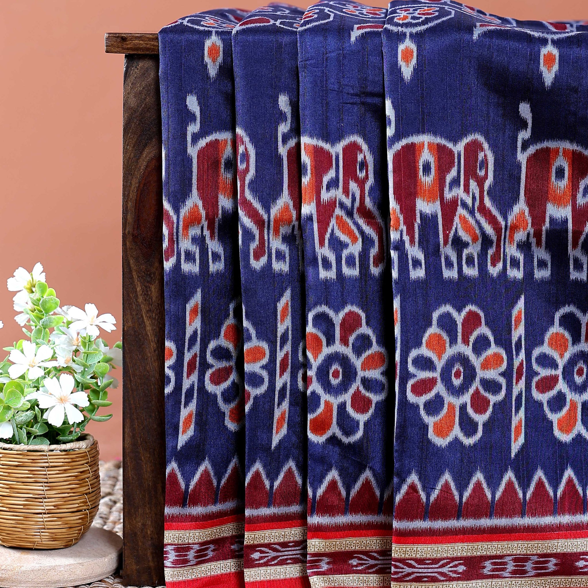Elegant Pochampally Ikkat Handloom Saree with Elephant and Floral Motifs - Navy Blue