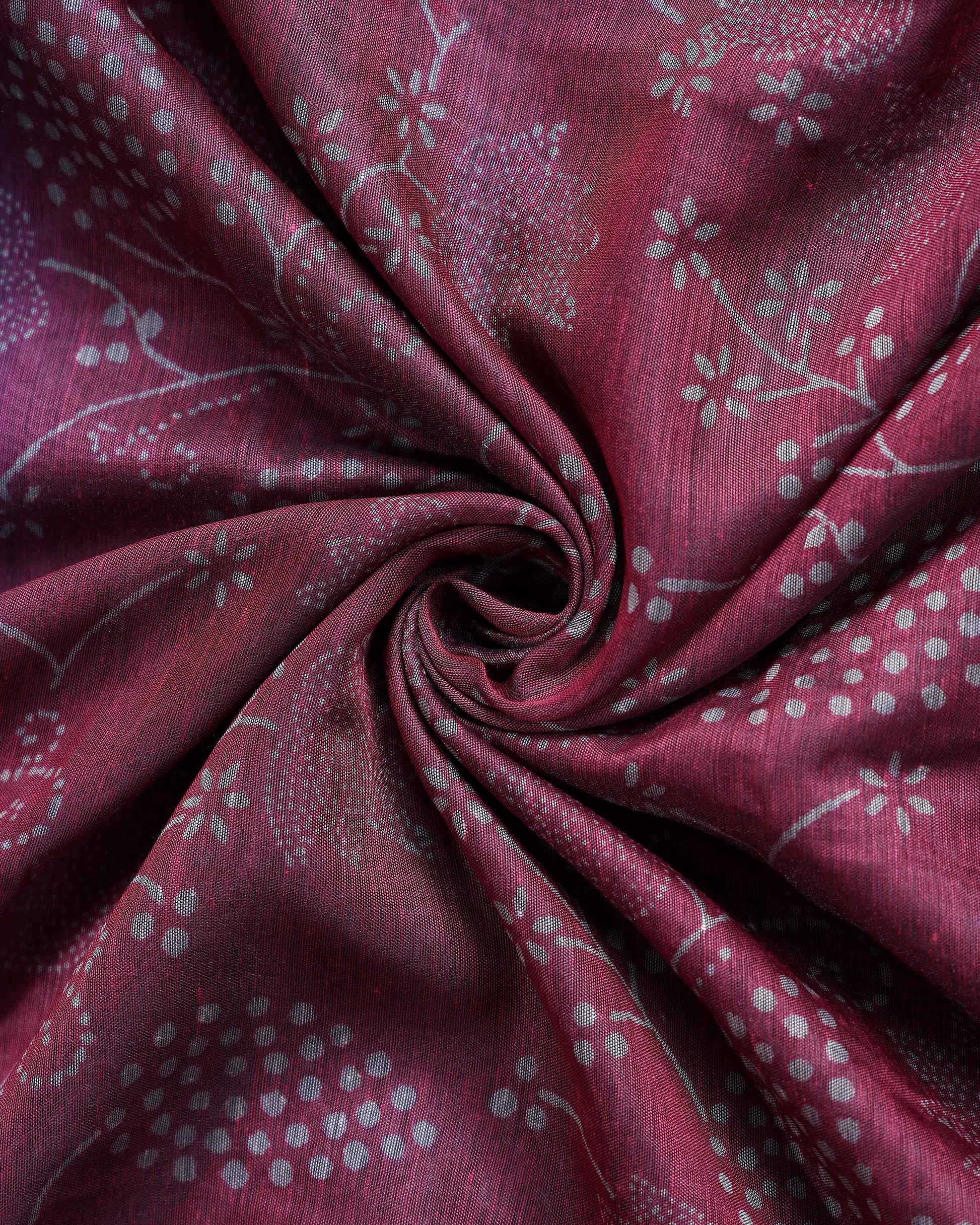 Elegant Semi Chanderi Saree with All-Over Floral Vine Buta Motifs and Intricately Contrast Zari Border -maroon-Close Up