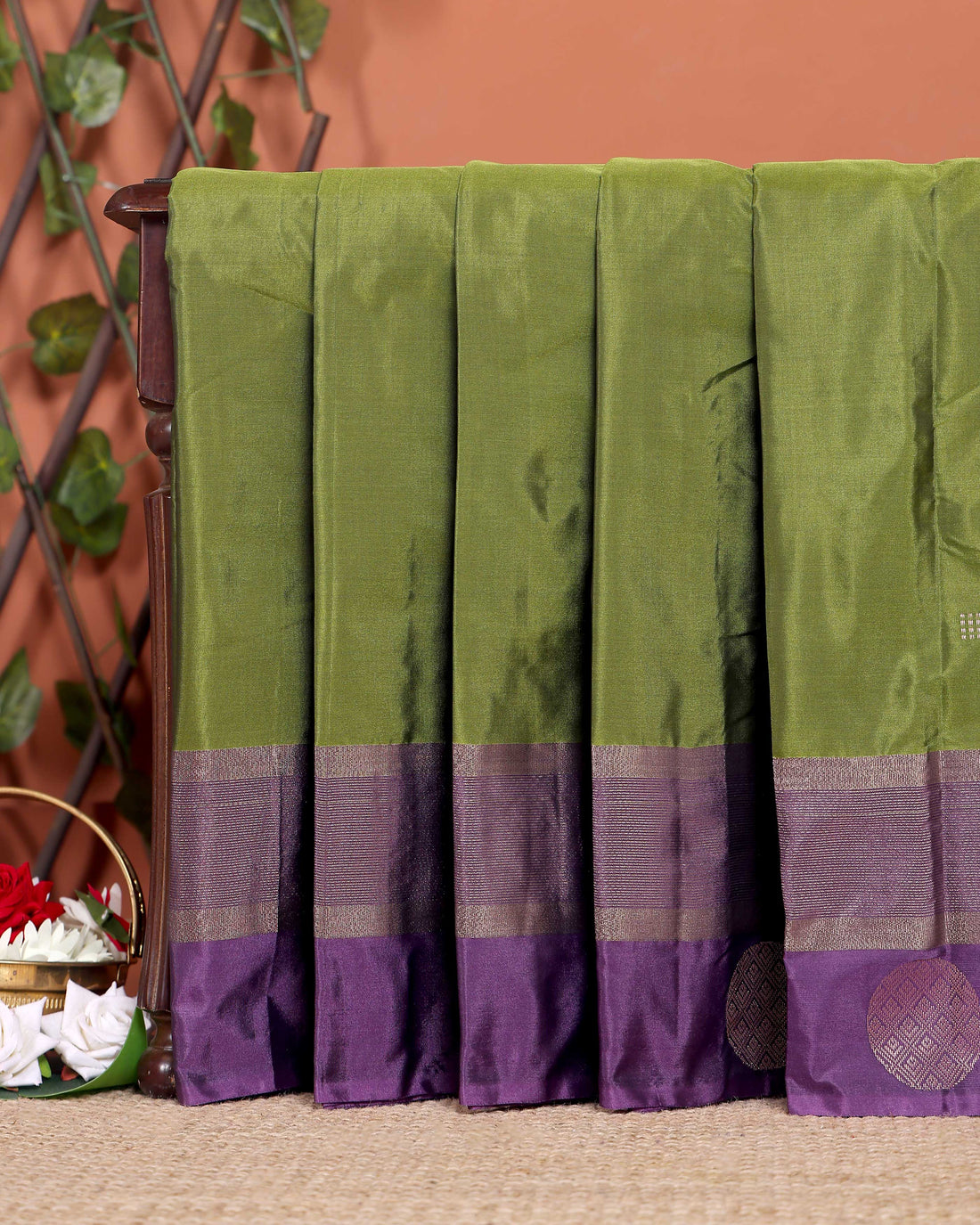 Elegant Soft Silk Saree with Intricate Zari Checks and a Rich Border - Green