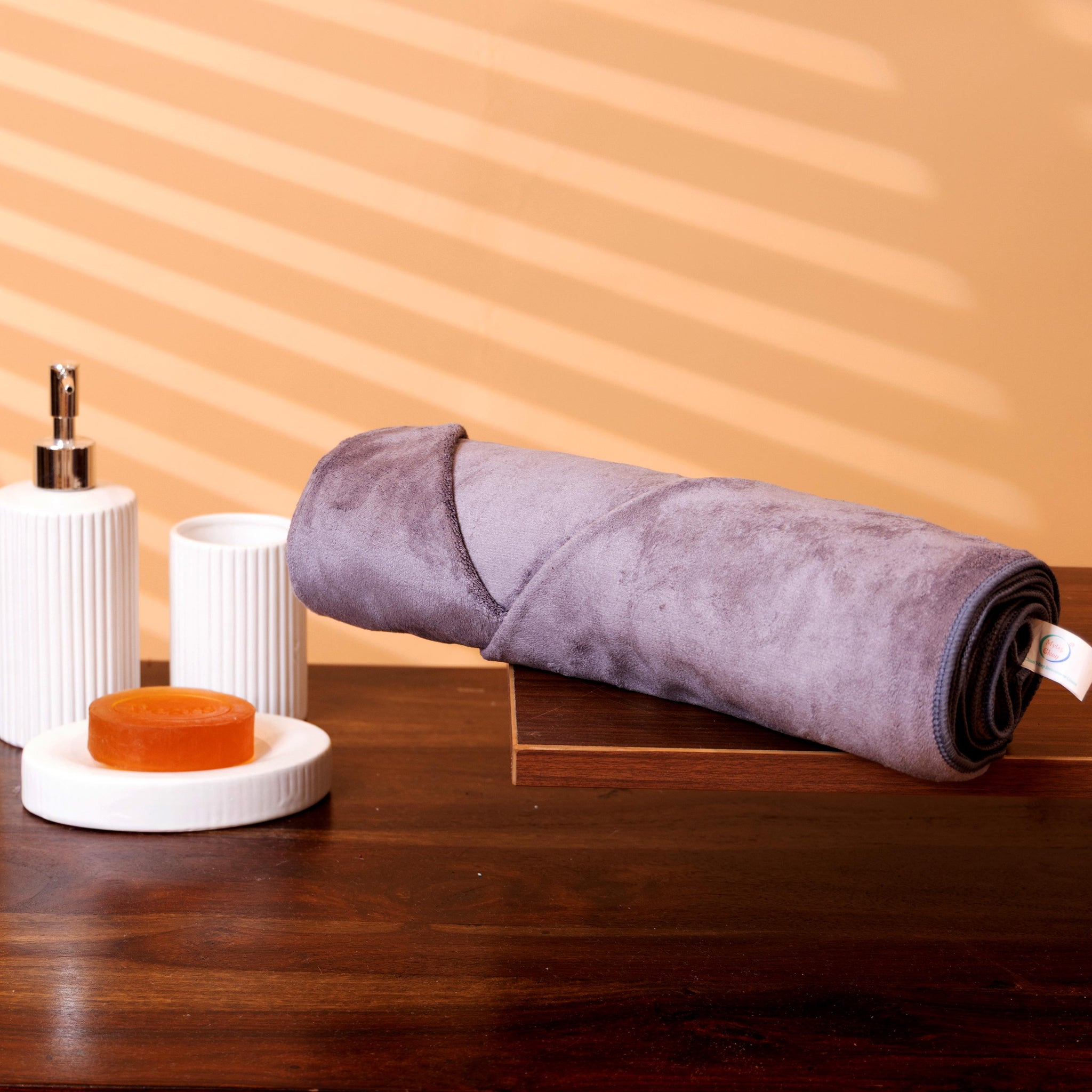 Elegant Soft and Absorbent Microfiber Hand Towel - Lavender