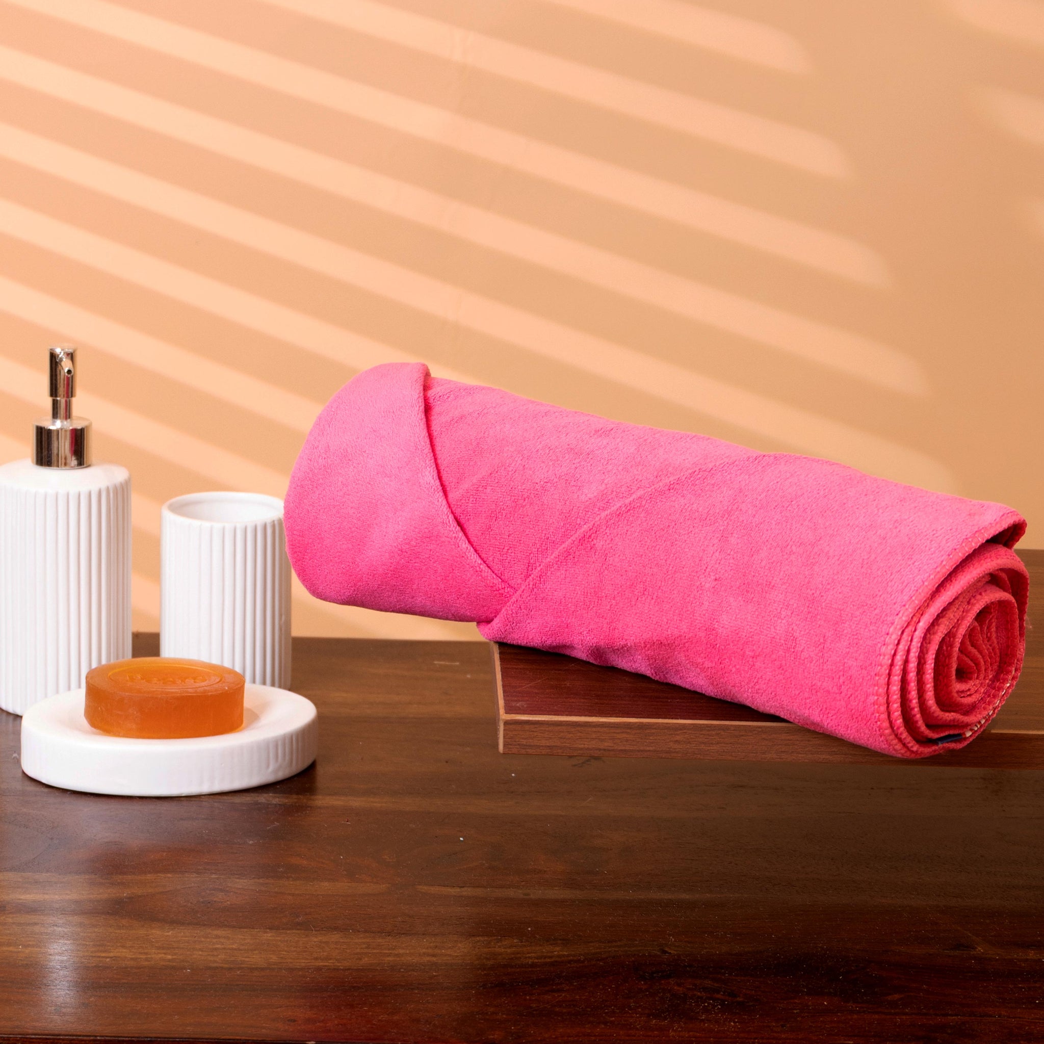 Elegant Soft and Absorbent Microfiber Hand Towel - Pink