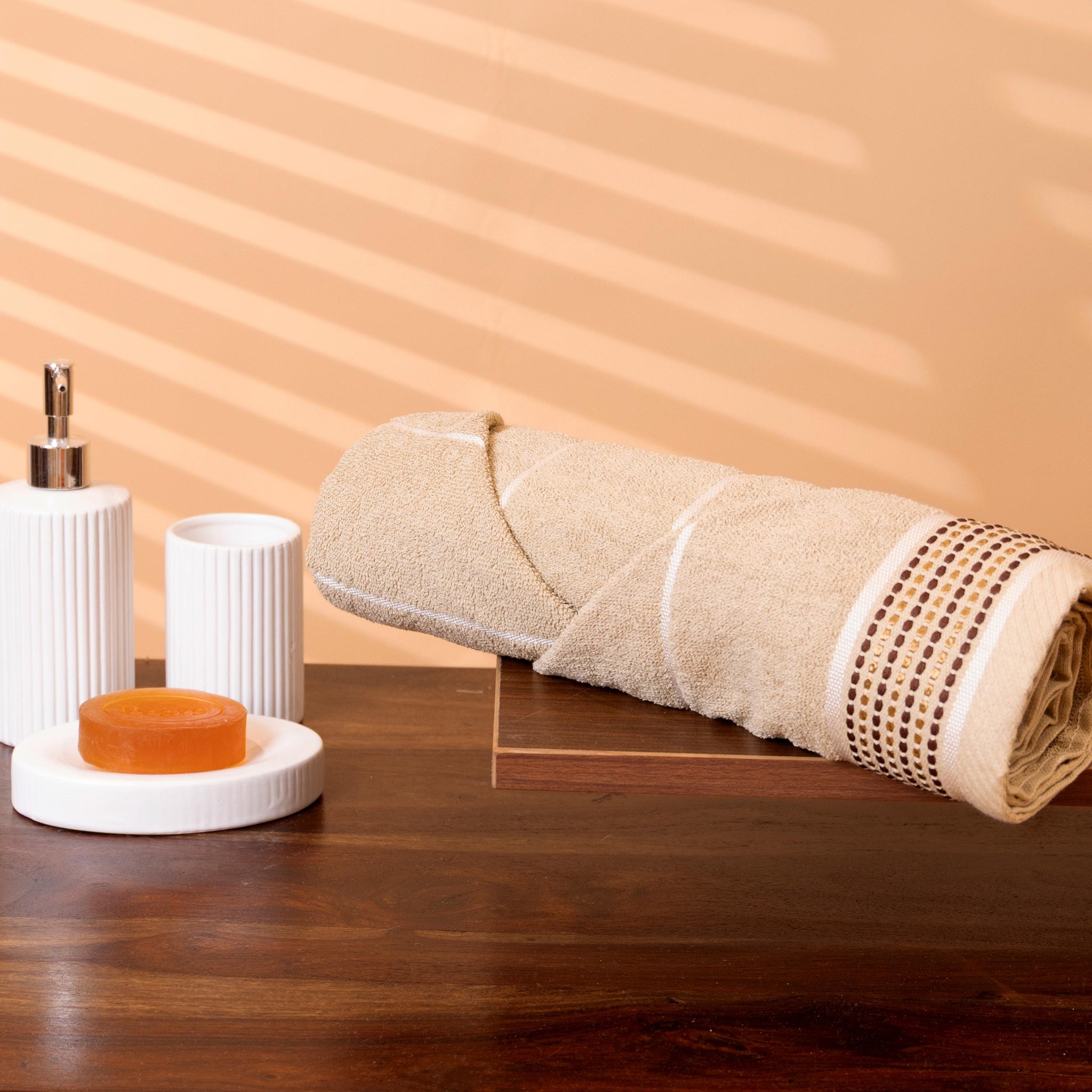 Elegant Striped Textured Cotton Bath Towel - Beige