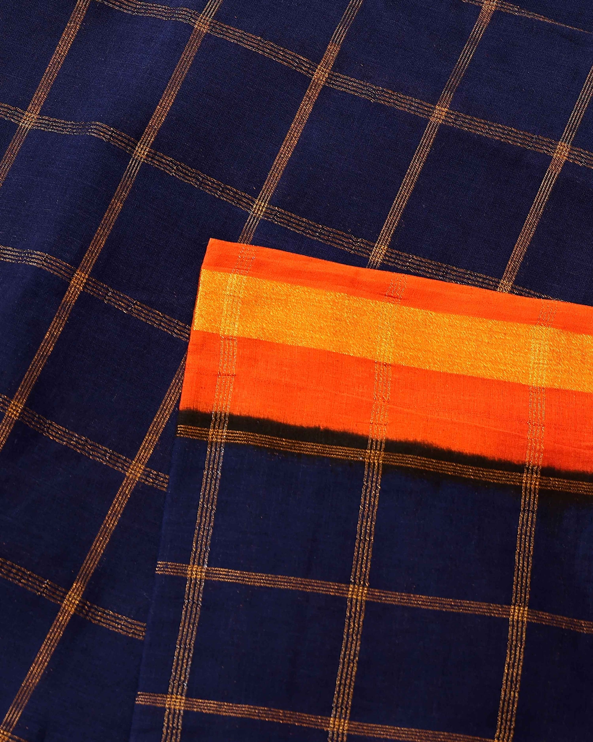 Elegant Sungudi Cotton Handloom Saree with Zari Checked Pattern and Contrast Border - Navy Blue
