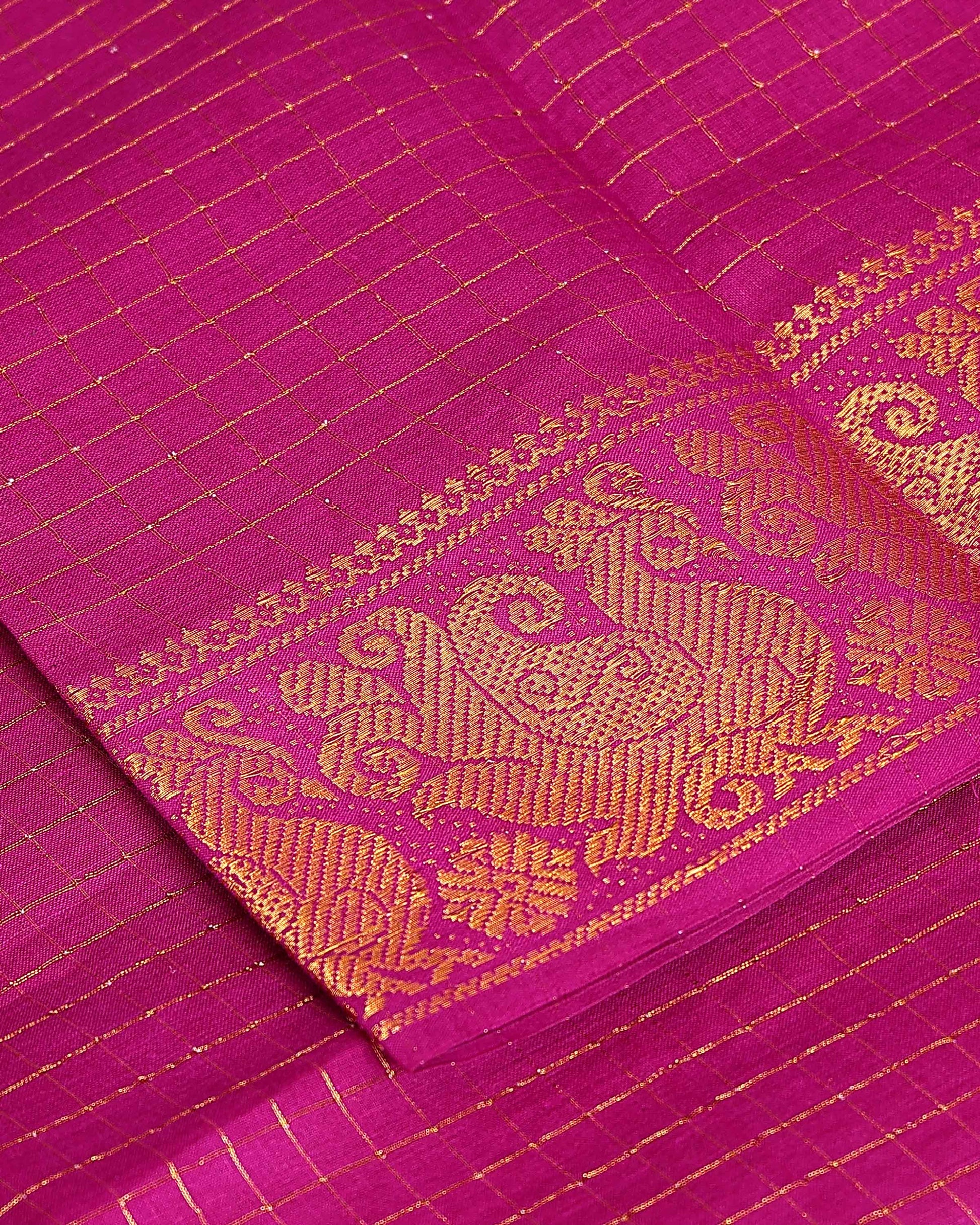 Elegant Sungudi Saree with Intricate Golden Zari Peacock Border and Fine Check Pattern - Purple