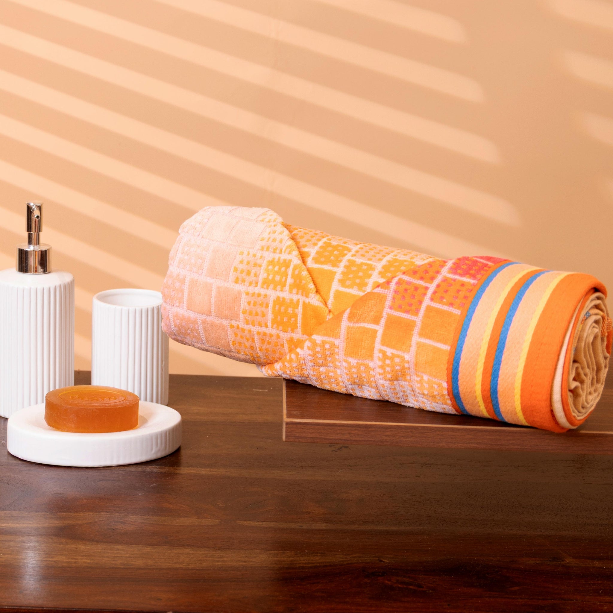 Elegant Towel With a Checkered Textured Pattern and a Striped Border - Yellow