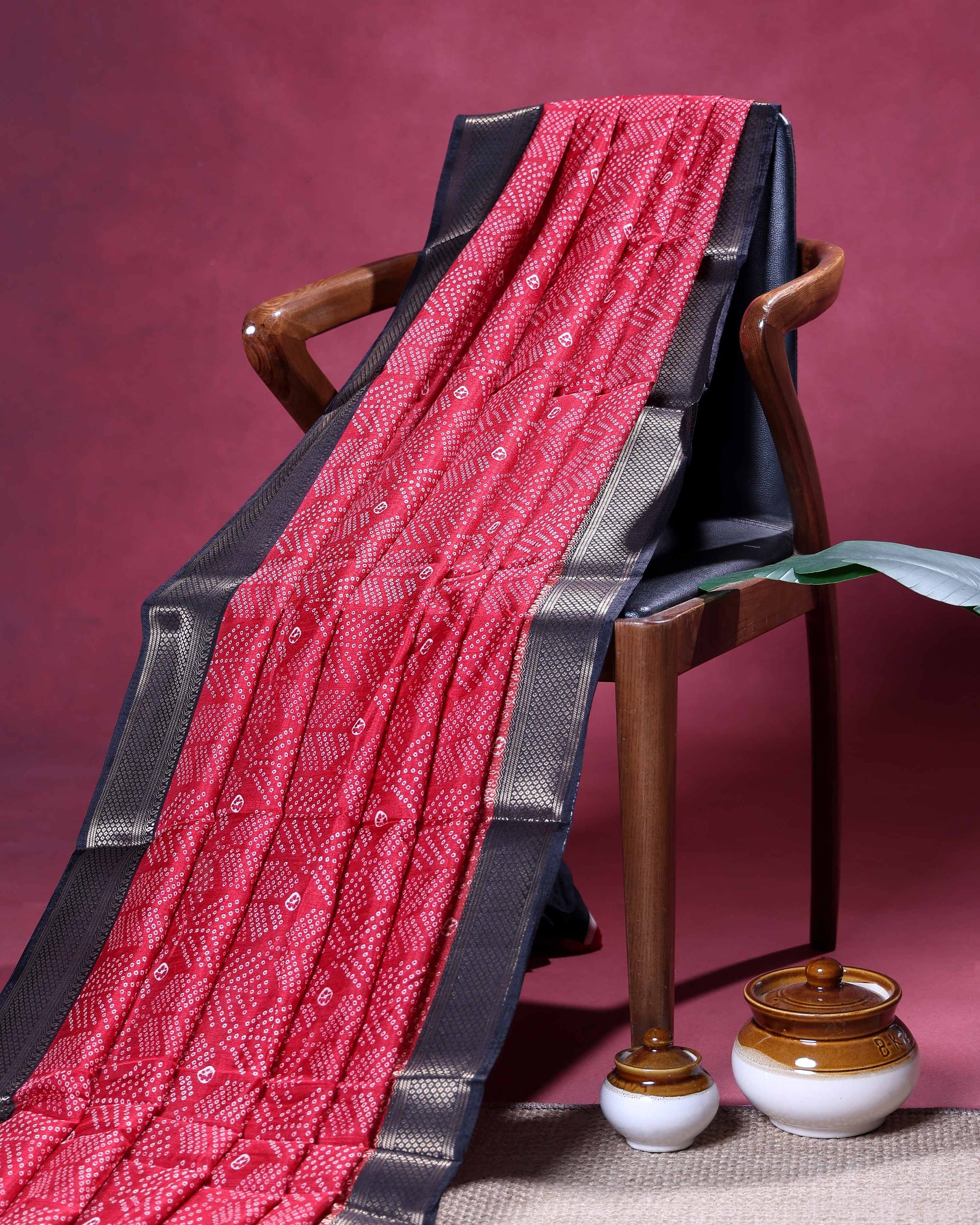 Elegant Traditional Dola Silk Saree with Intricate Leaf Motif and Subtle Geometric Border - Light Red