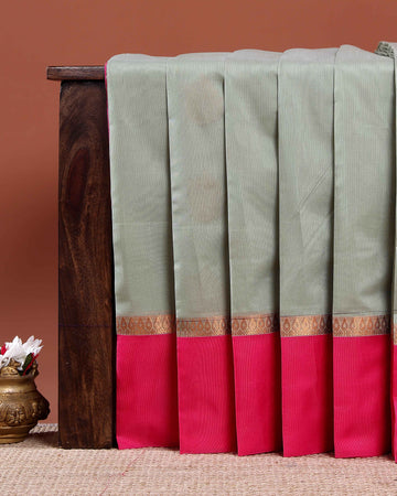 Elegant Traditional Elampillai Silk Cotton Saree with Zari Accent Edging - Green