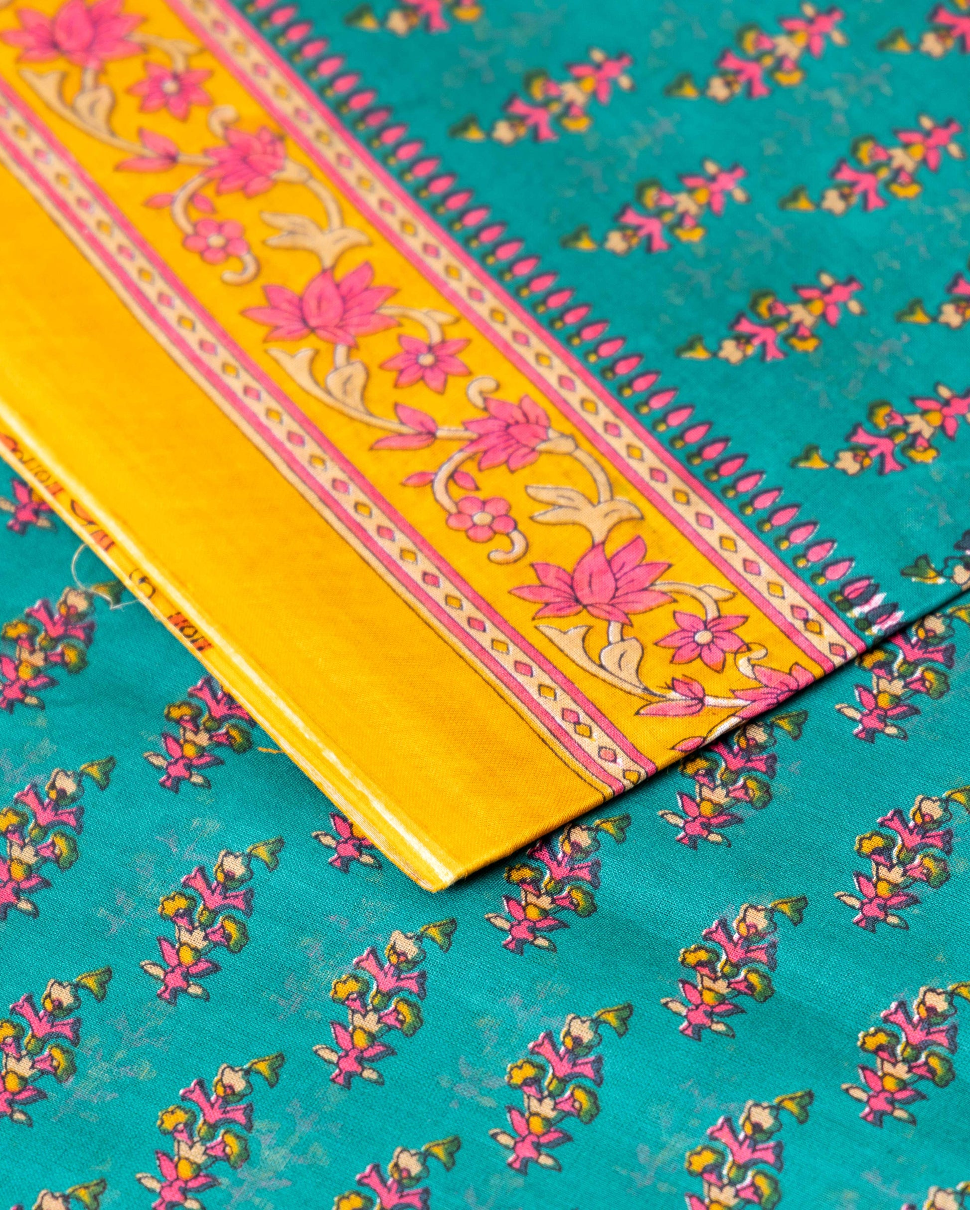 Elegant Voile Cotton Saree with All-Over Floral Print and Intricate Border - Green