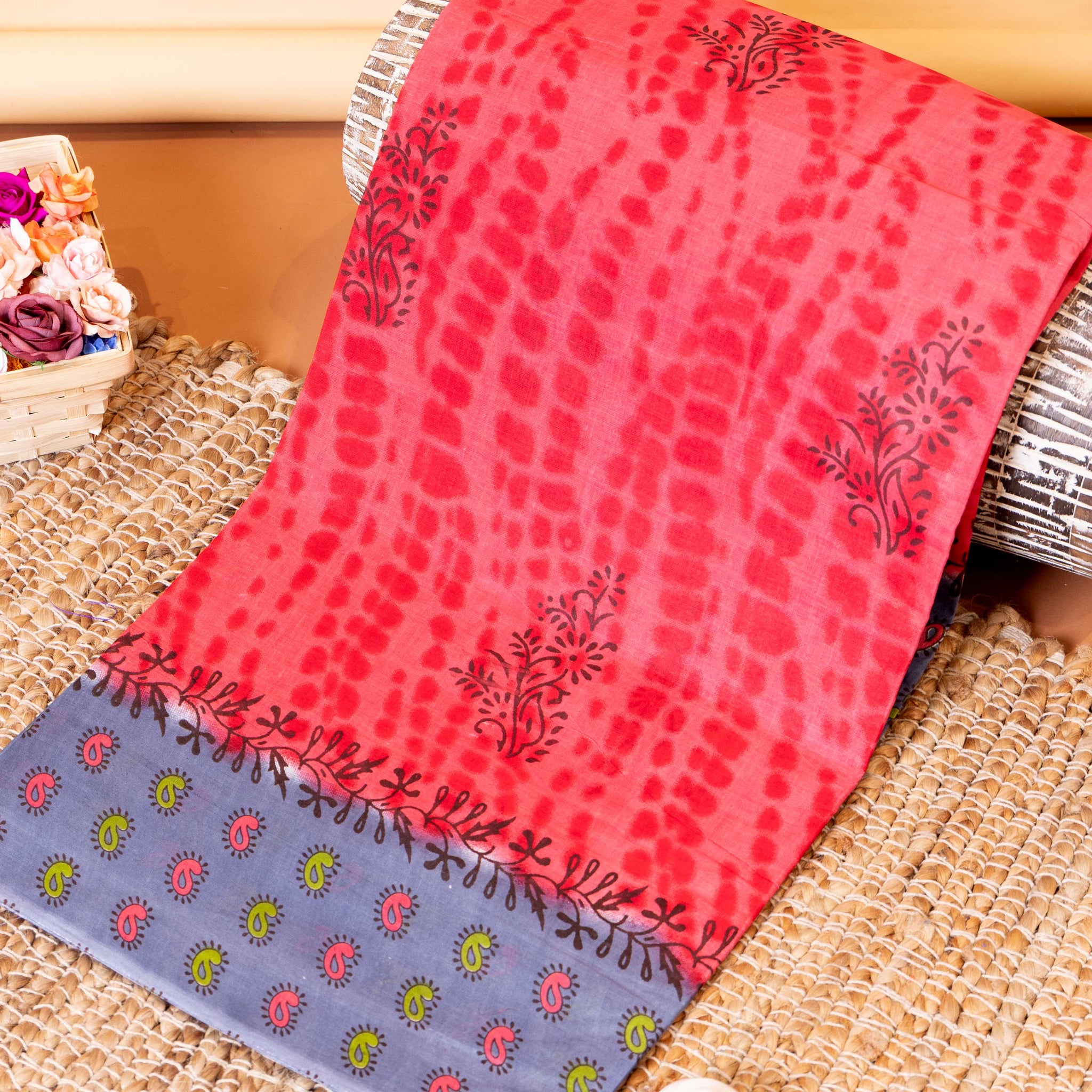 Elegant Voile Cotton Saree with Tie Dye Inspired Body and Detailed Border - Peach