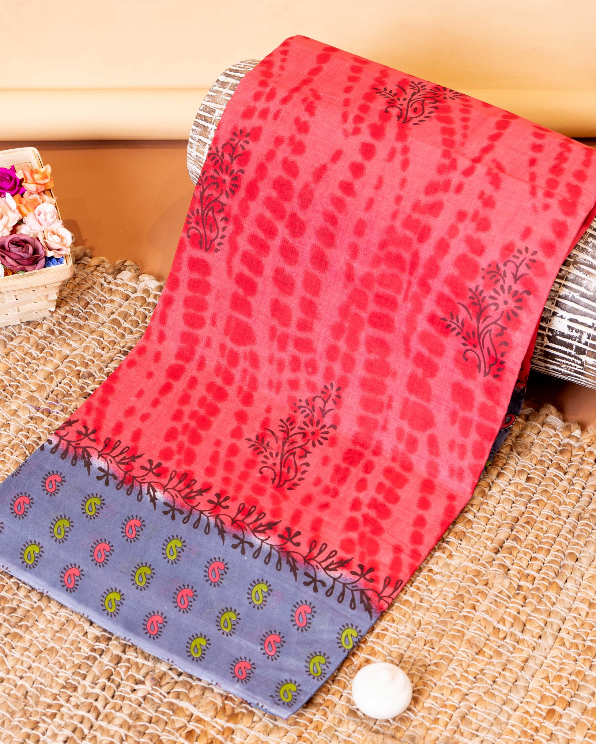 Elegant Voile Cotton Saree with Tie Dye Inspired Body and Detailed Border - Peach