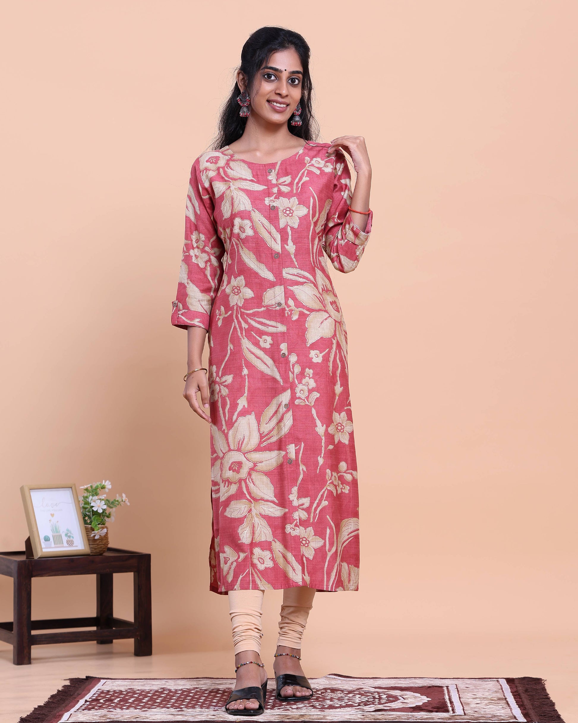 Elegant Women's Floral Print Kurta with 3/4 Sleeves - Pink