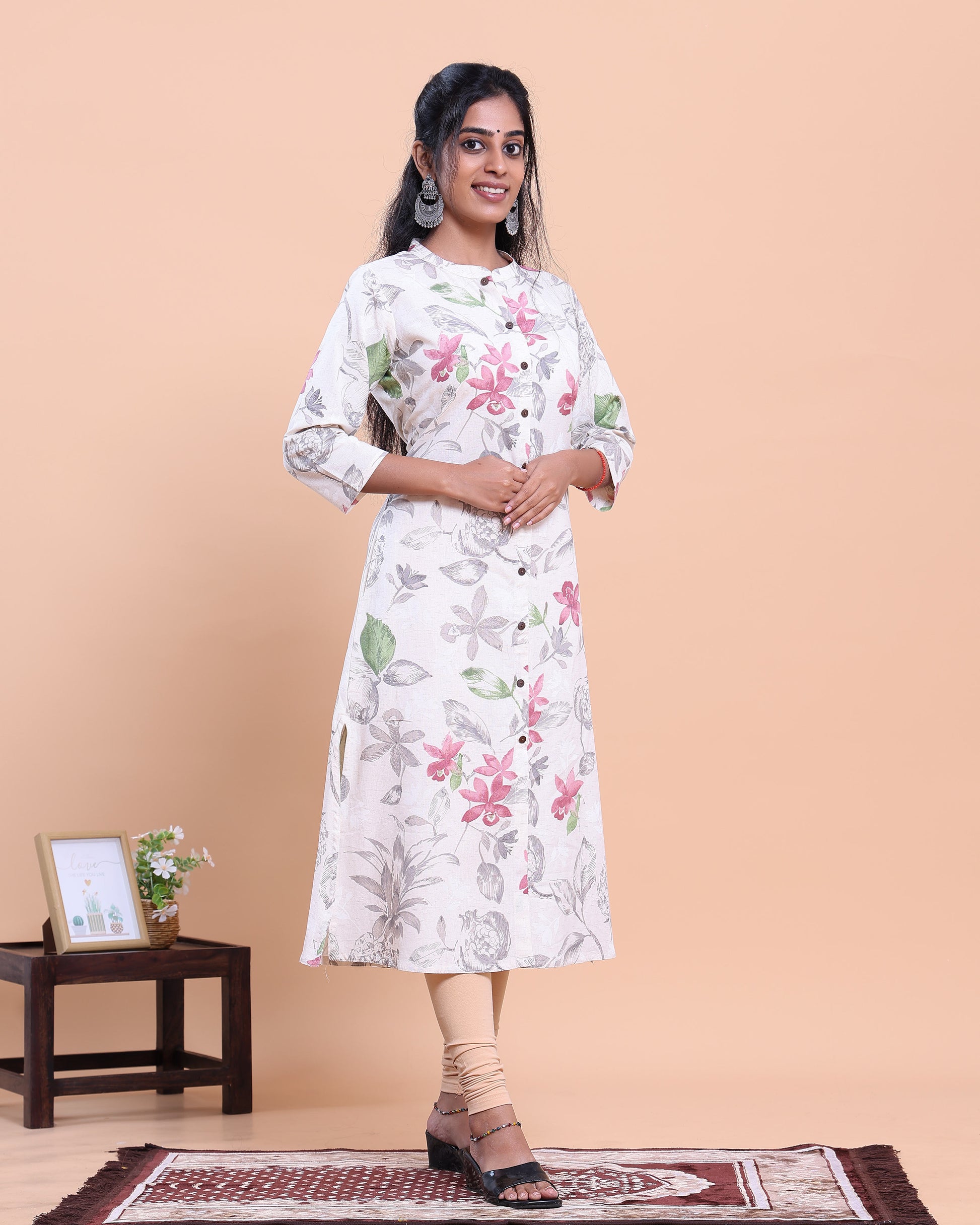 Elegant Women's Floral Printed Button Down Kurta - Off White