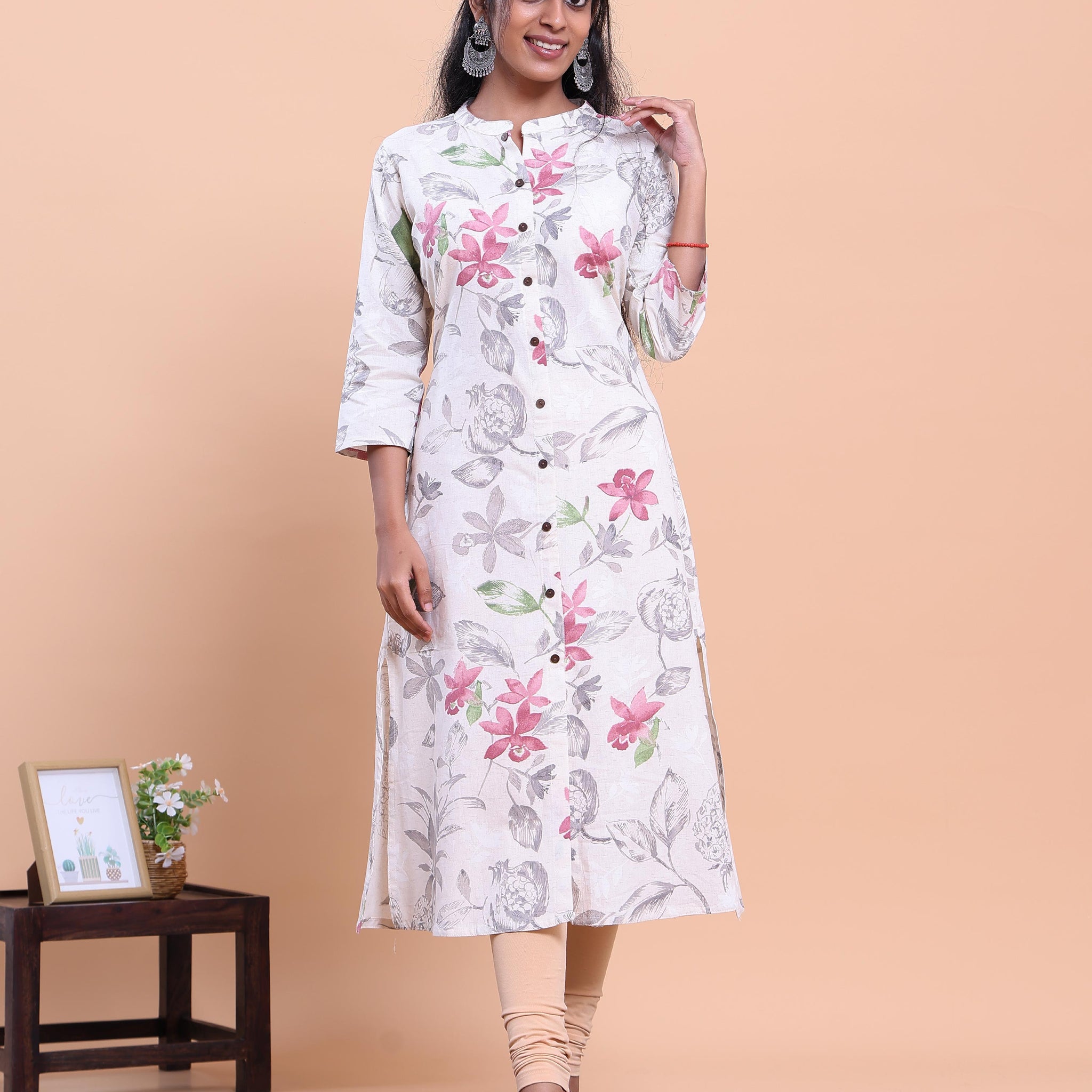 Elegant Women's Floral Printed Button Down Kurta - Off White