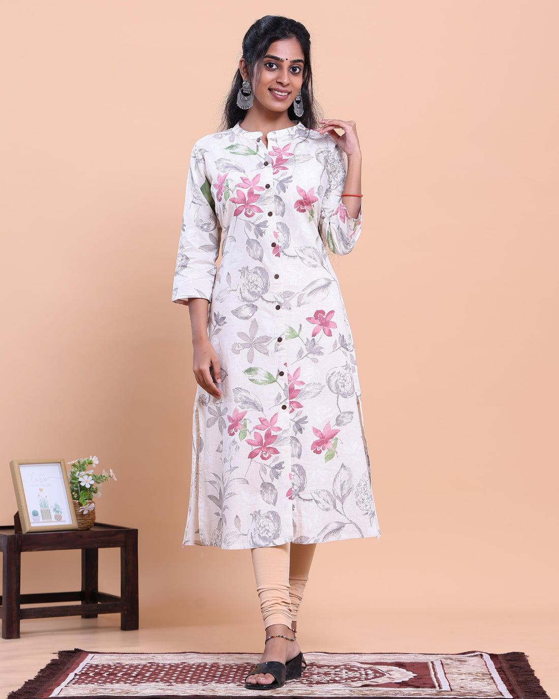 Elegant Women's Floral Printed Button Down Kurta - Off White
