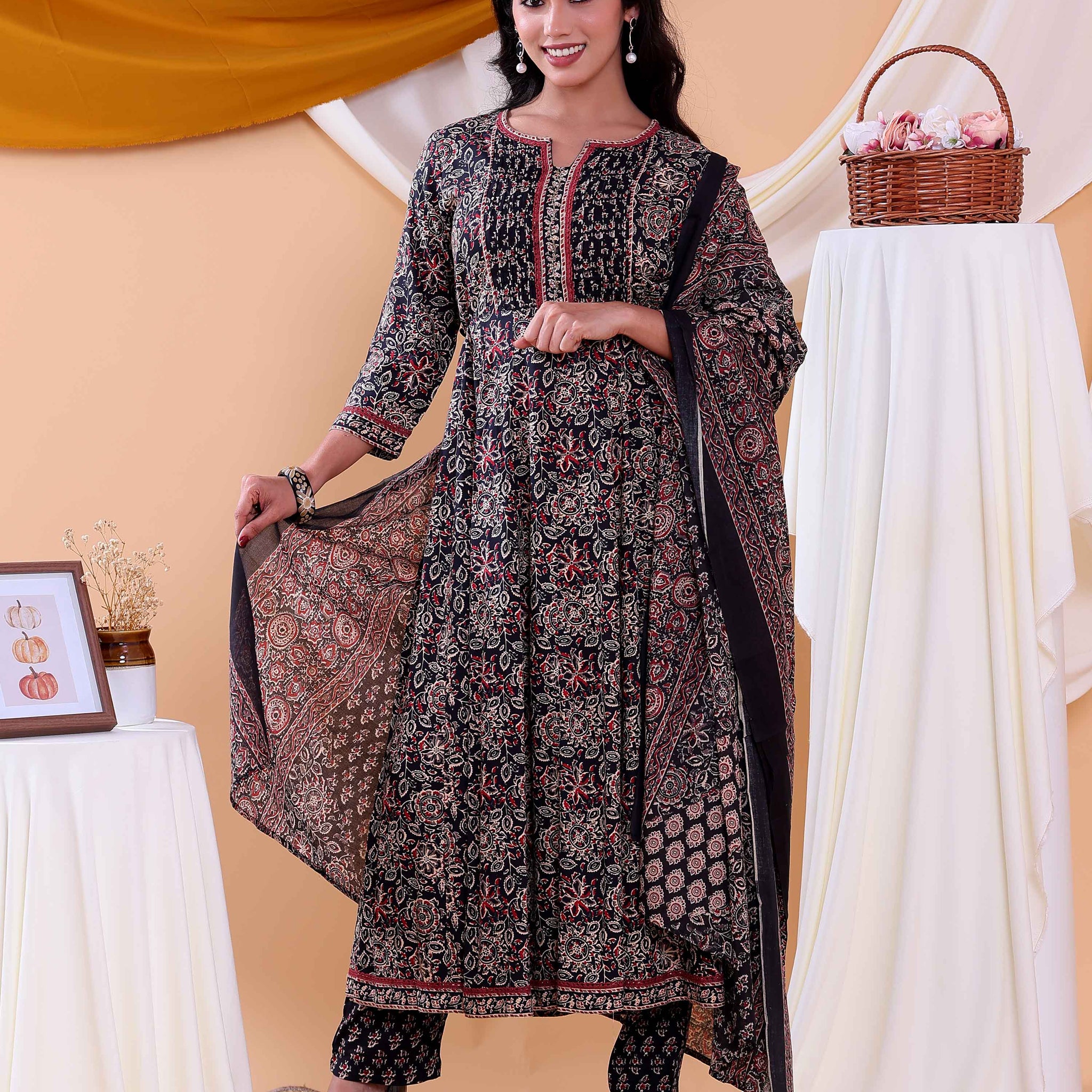 Elegant Women's Printed Readymade Salwar Set with Stylish Kurta and Matching Dupatta - Black