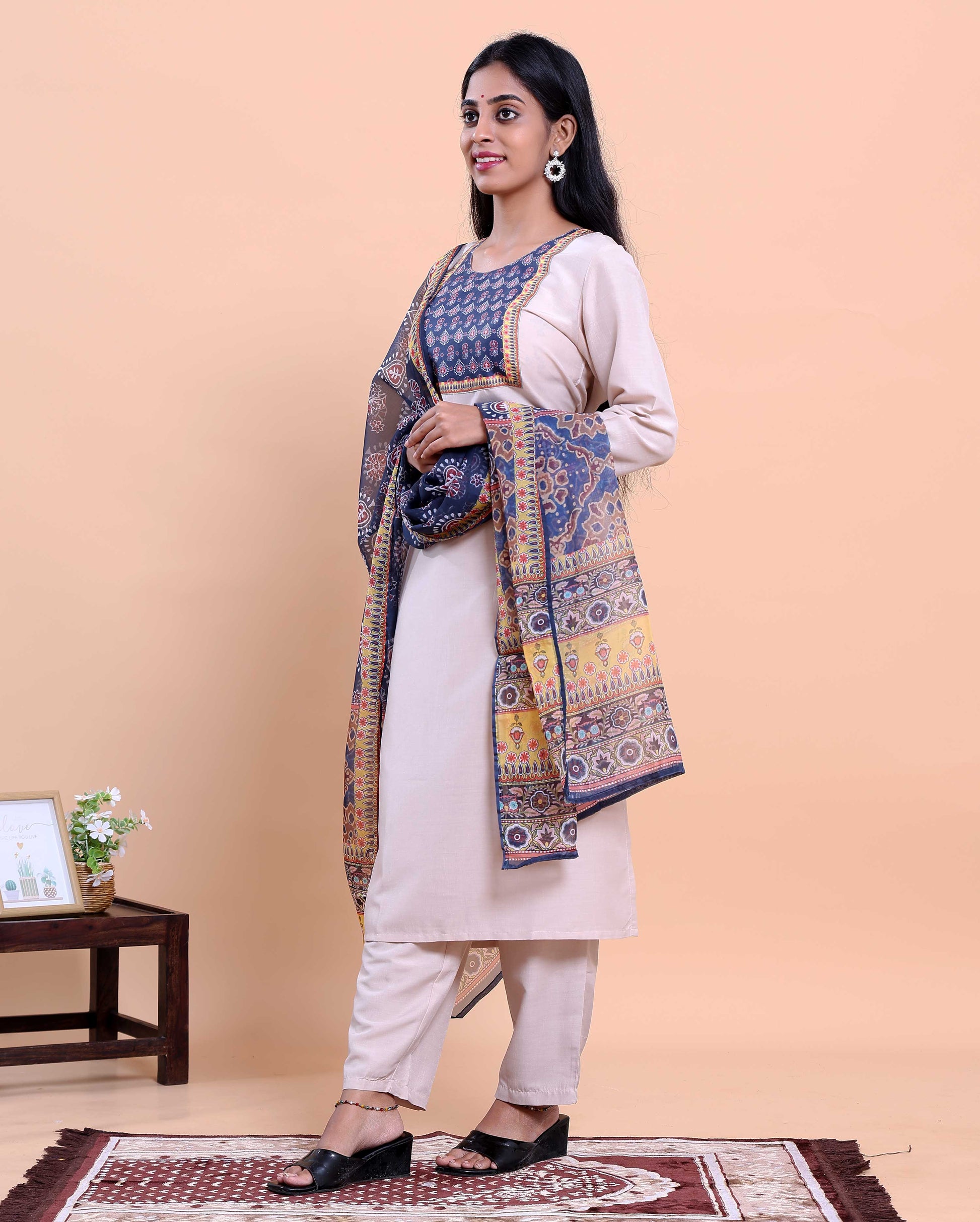 Elegant Women's Printed Yoke Straight Salwar Suit Set with Dupatta - Light Pink