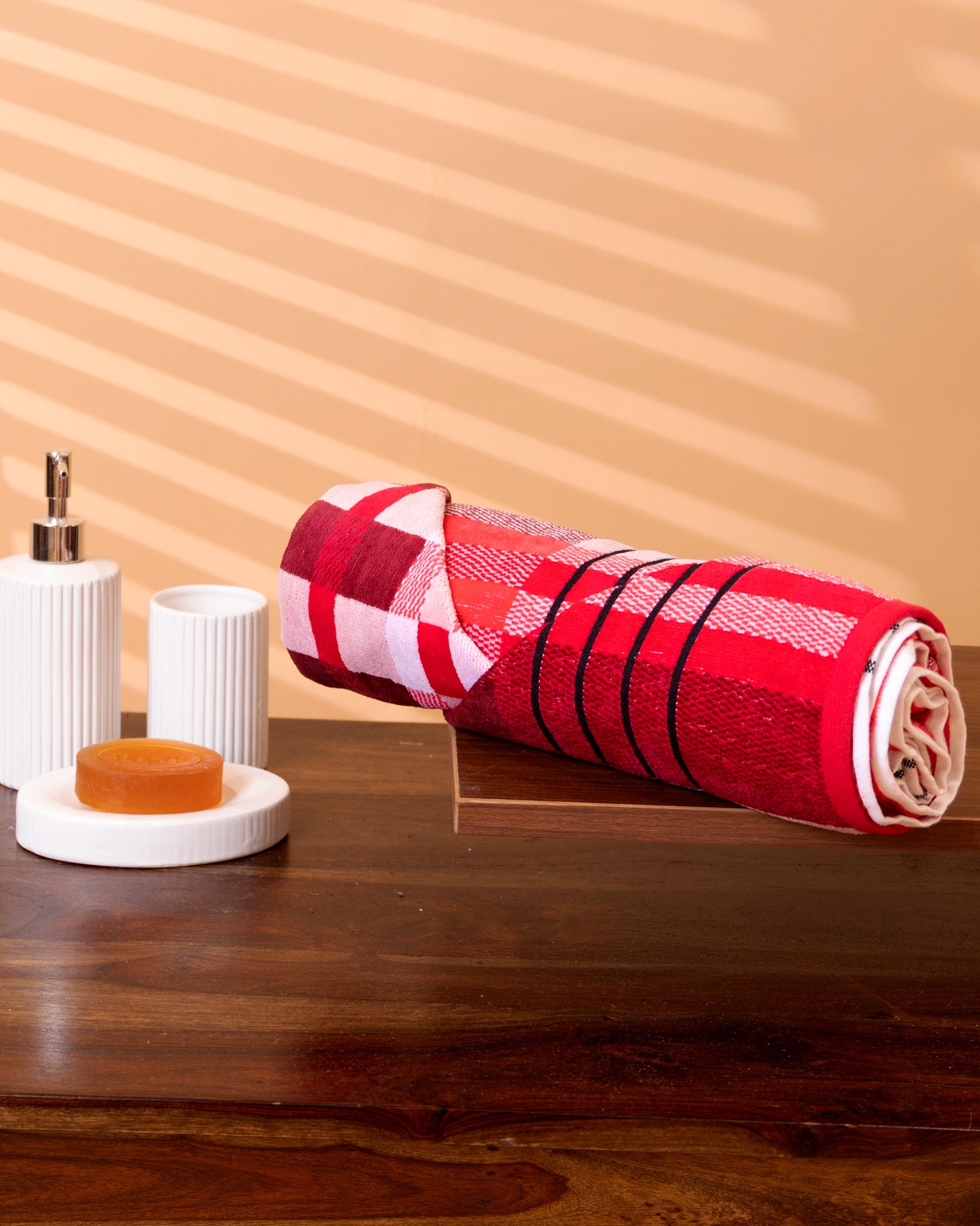 Elegant Woven Cotton Bath Towel with Striped and Checked Pattern - Red