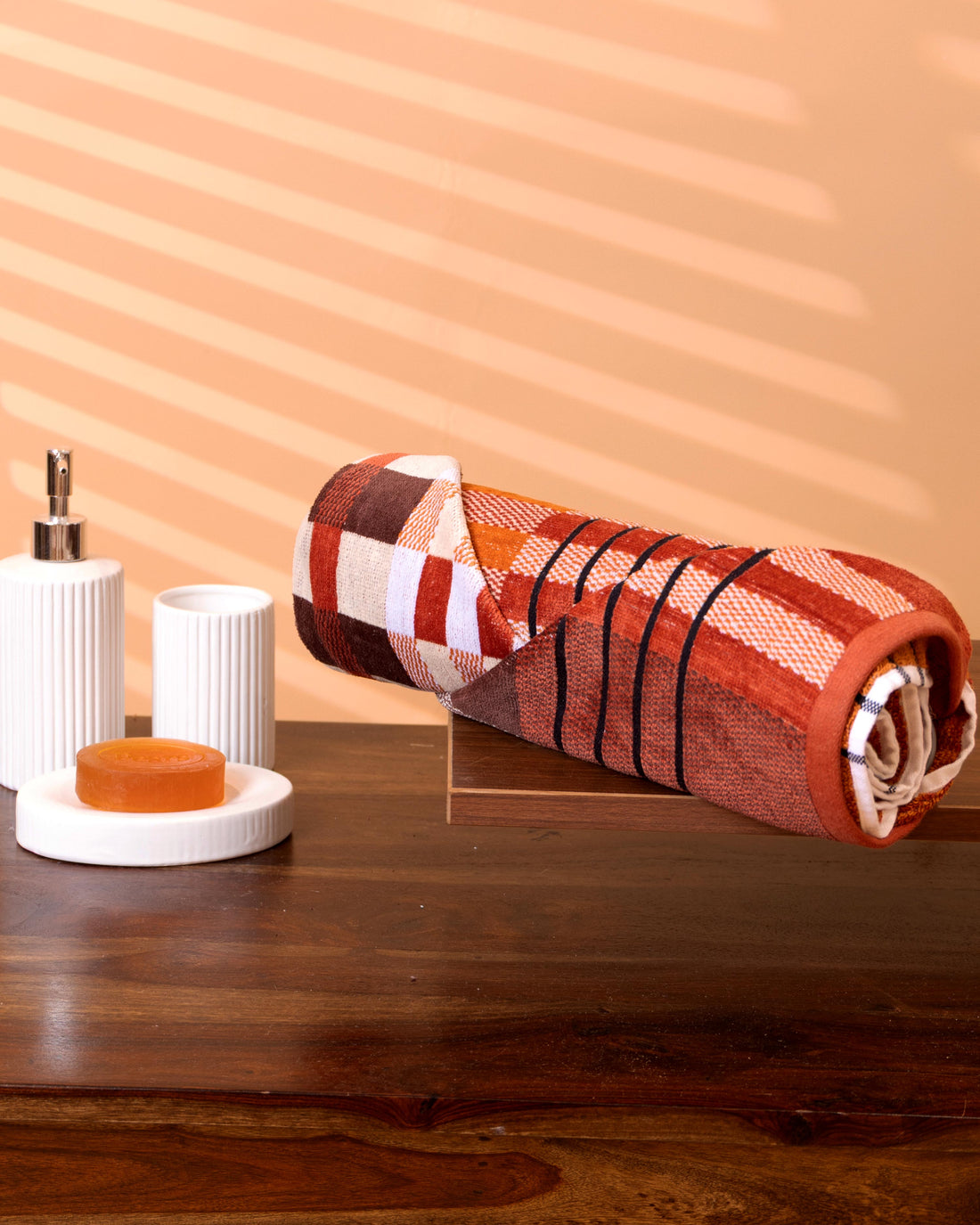 Elegant Woven Cotton Checkered Bath Towel - Multi