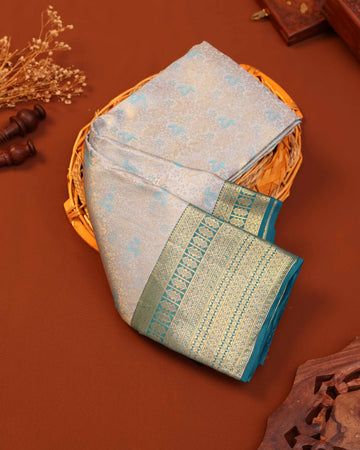 Exquisite Handwoven Niranjana Silk Saree with Intricate Zari Work - Light Beige