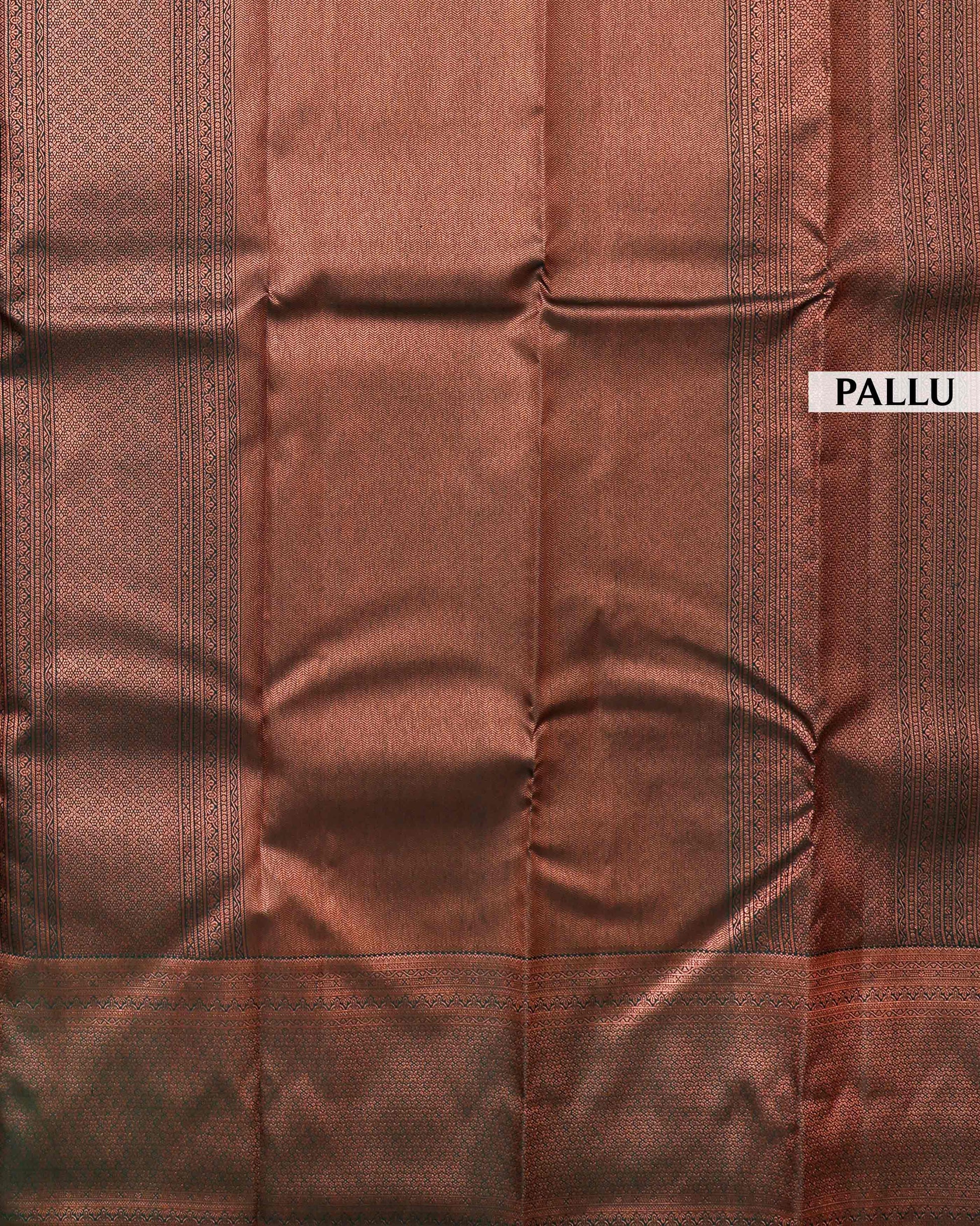Exquisite Kanchipuram Pure Silk Saree with Rich Zari Weaving and Contrast Border - Pallu