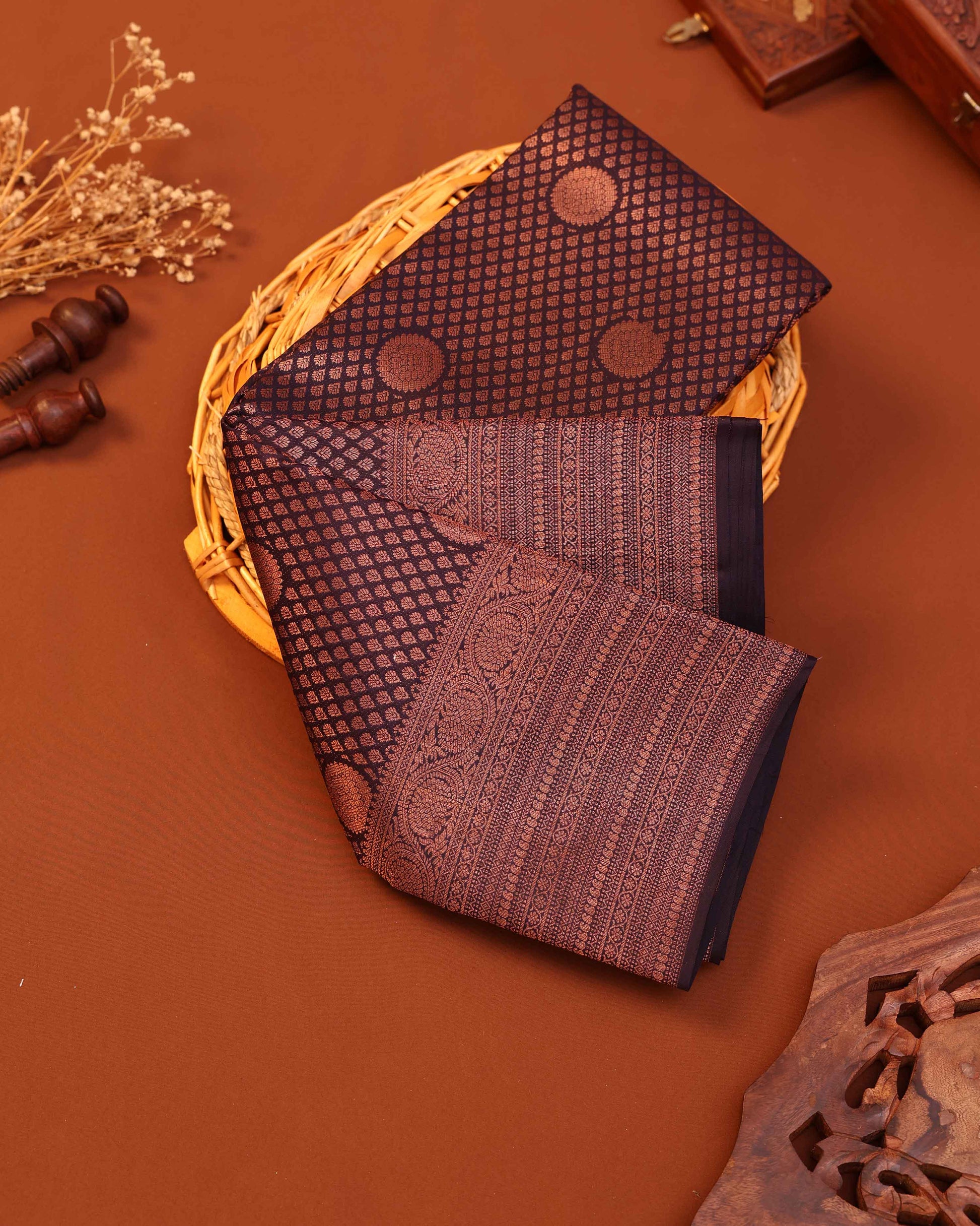 Exquisite Kanchipuram Pure Silk Saree with Zari Weave & Traditional Motifs - Navy Blue