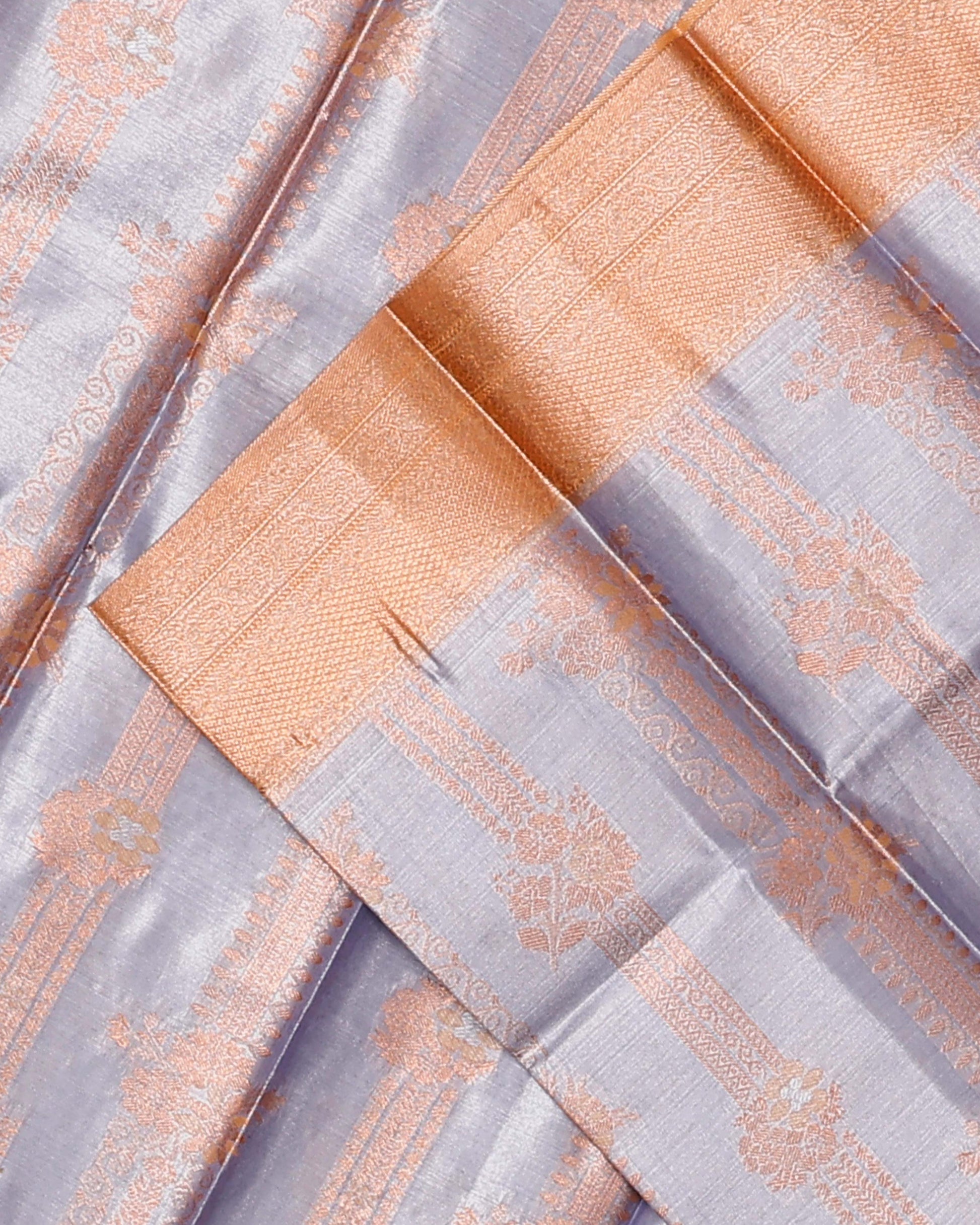 Exquisite Kanchipuram Tissue Silk Saree with Intricate Zari Weave - Lavender-Close Up