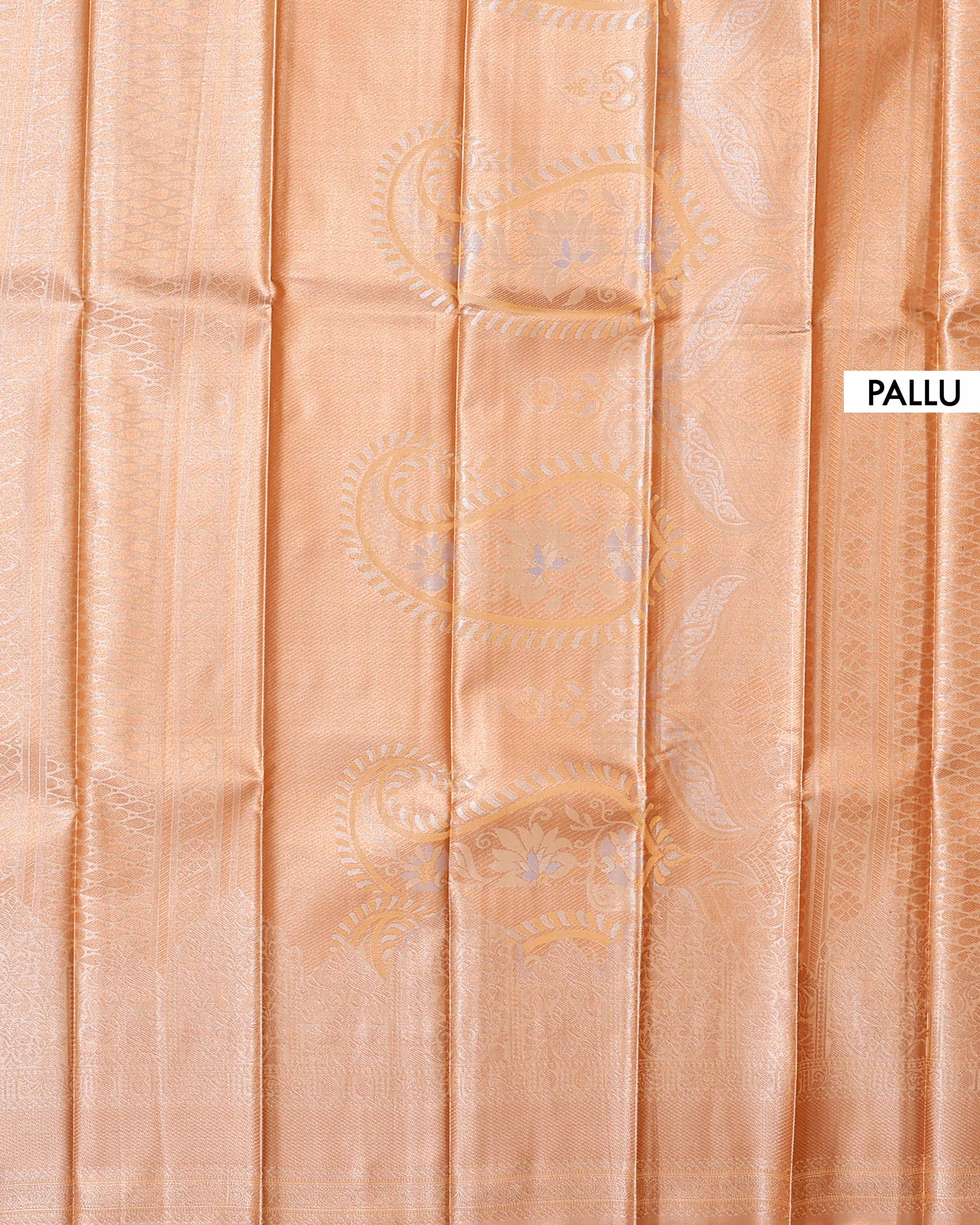 Exquisite Kanchipuram Tissue Silk Saree with Intricate Zari Weave - Pallu