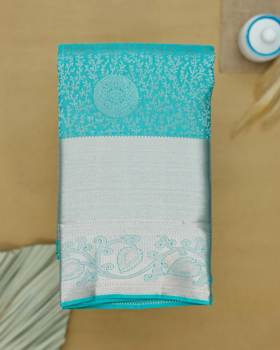 Exquisite Niranjana Silk Saree with Intricate Zari Weave and Traditional Motifs - Blue