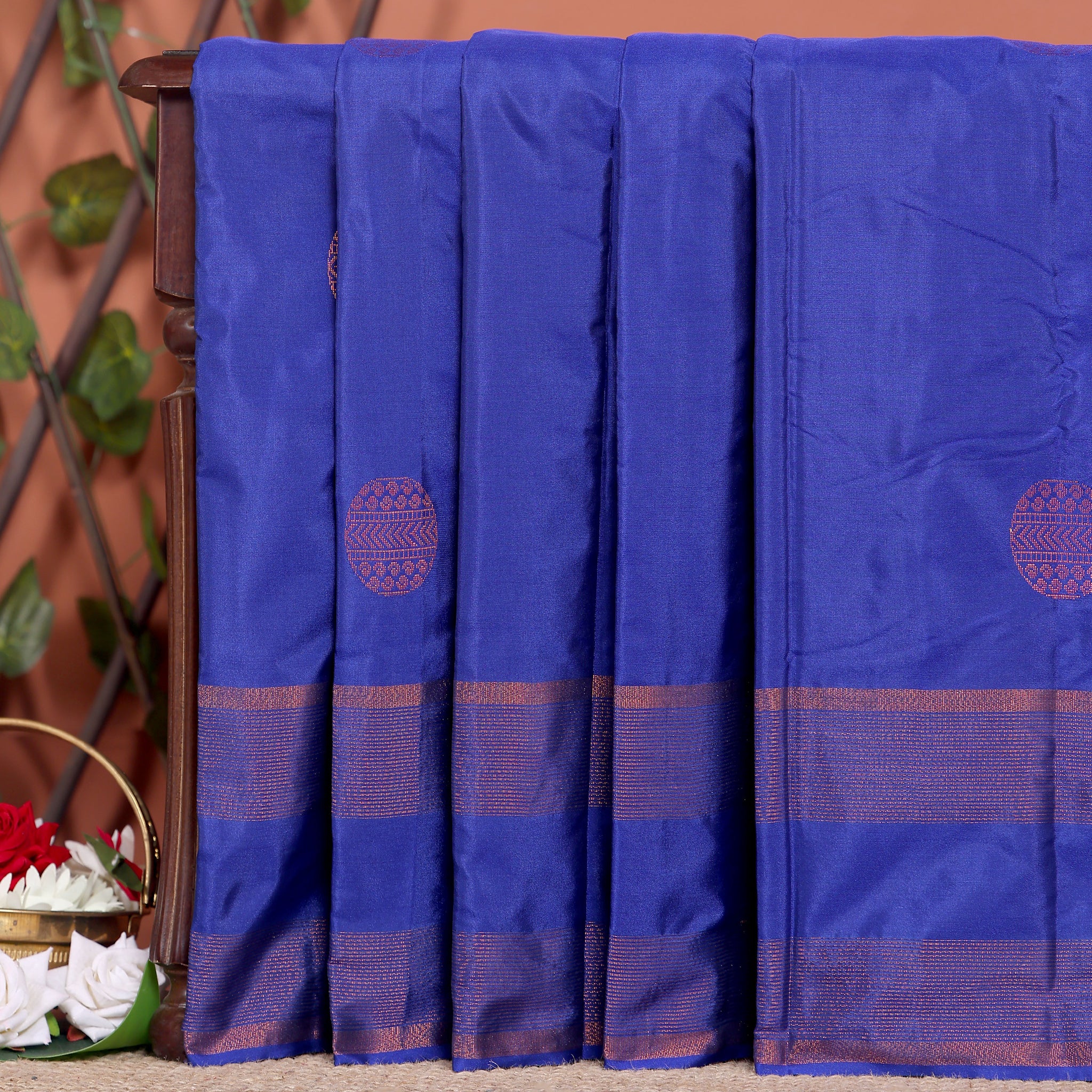 Exquisite Soft Silk Saree with Woven Zari Motifs and Contrasting Border - Blue