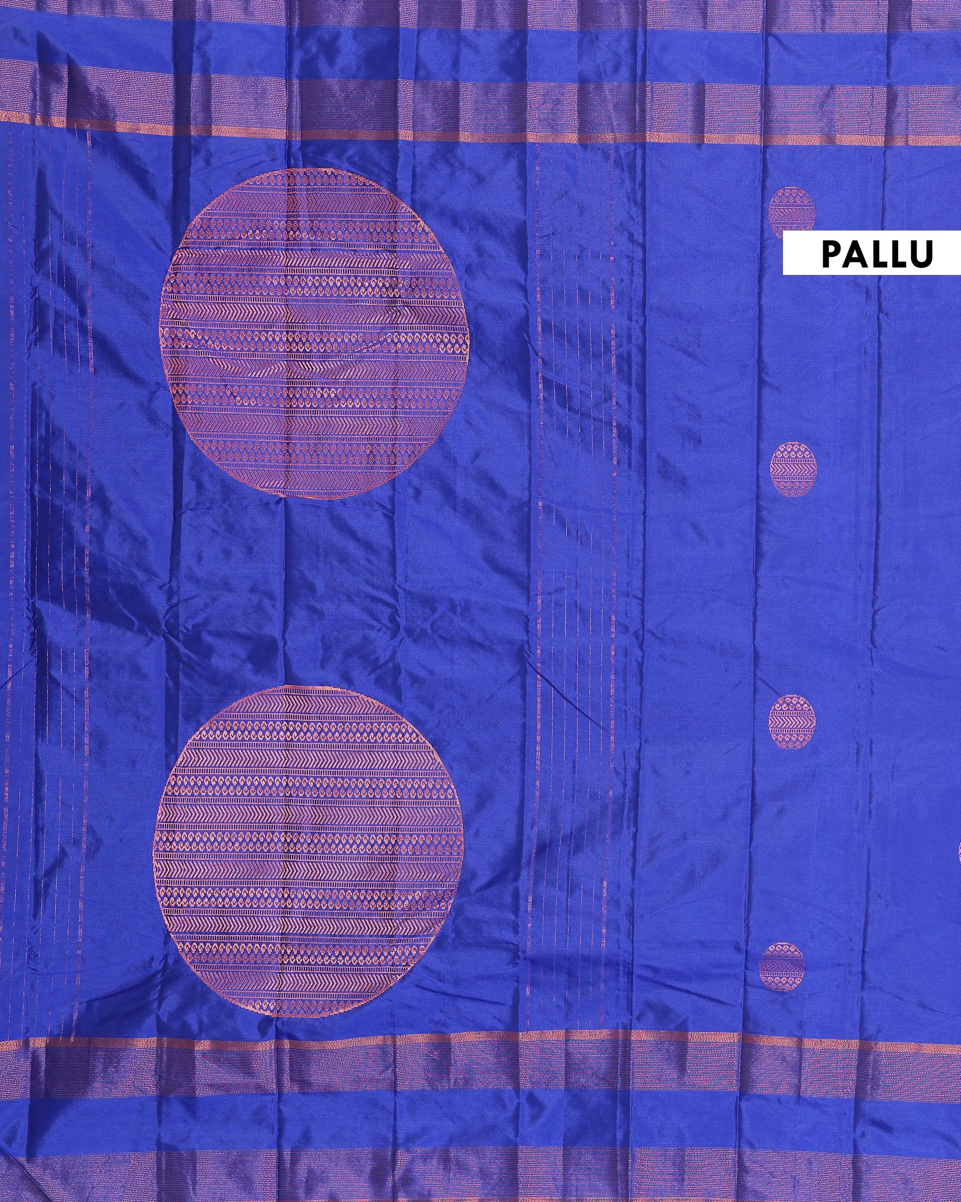 Exquisite Soft Silk Saree with Woven Zari Motifs and Contrasting Border - Pallu
