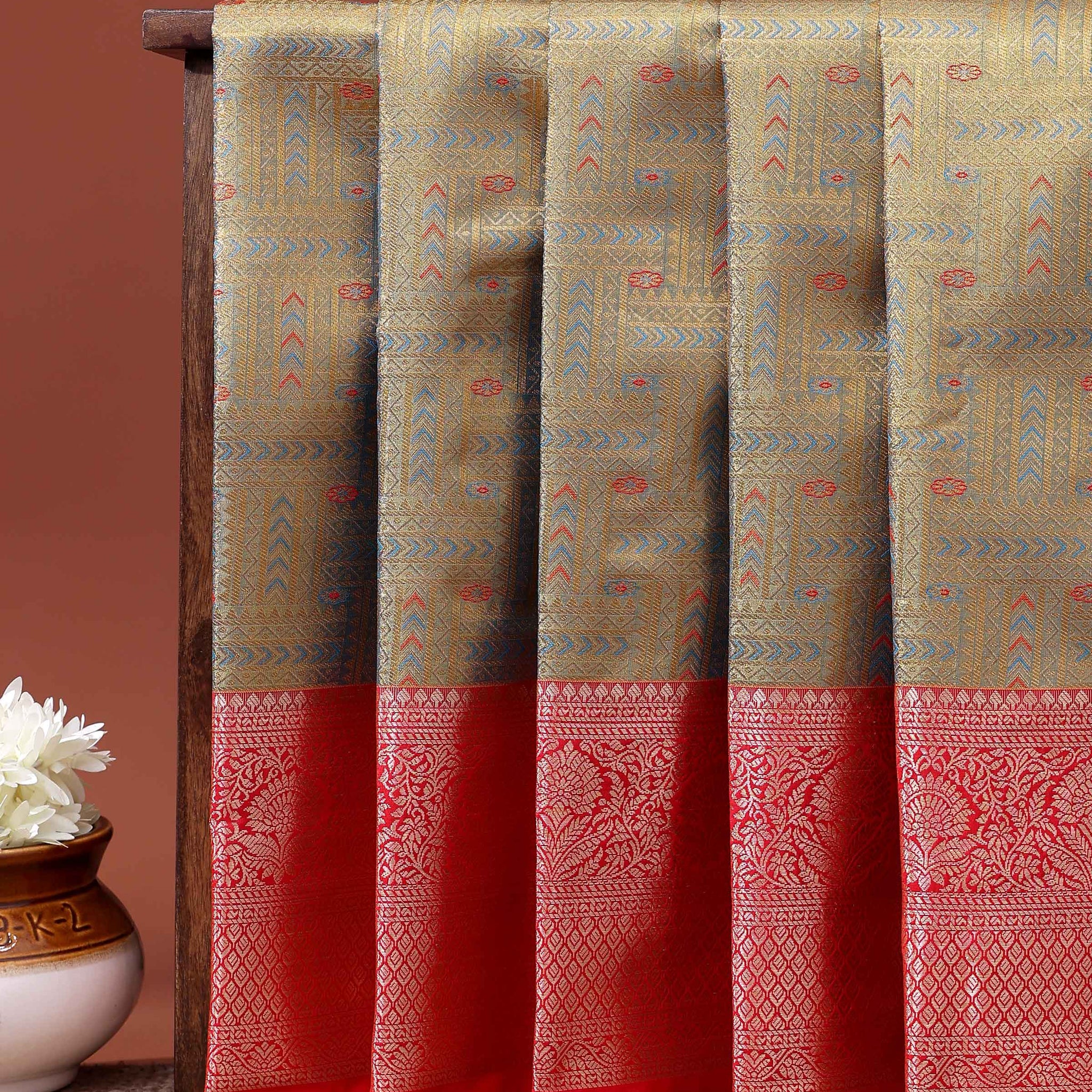 Graceful Niranjana Silk Saree with Intricate Zari Weave and Brocade Border - Olive Green