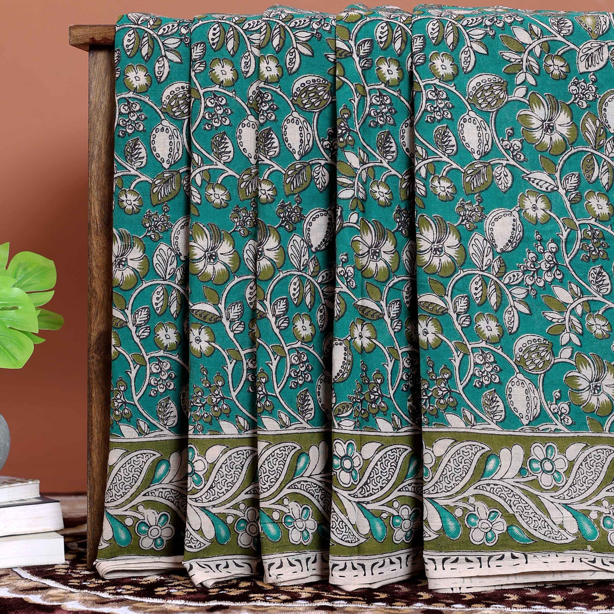 Handcrafted Kalamkari Cotton Saree with Traditional Floral Motifs - Green