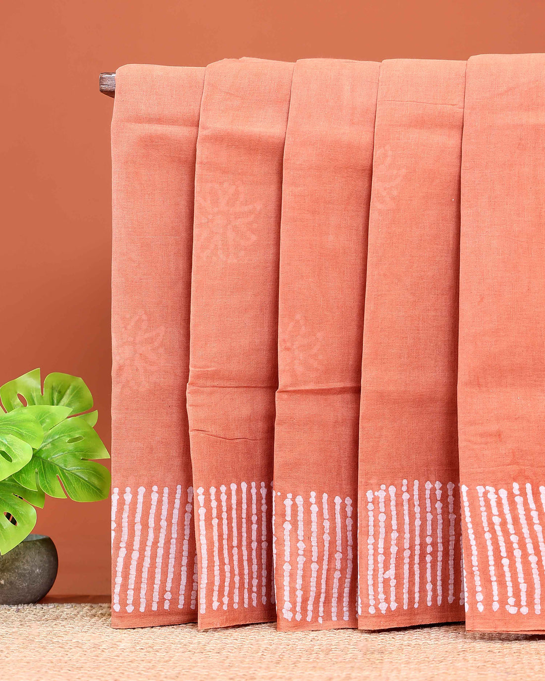 Handcrafted Sungudi Cotton Saree with Elegant Vertical Border Detailing - Peach
