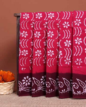 Handcrafted Sungudi Cotton Saree with Intricate Wax Batik Design and Contrast Border - Dark Pink