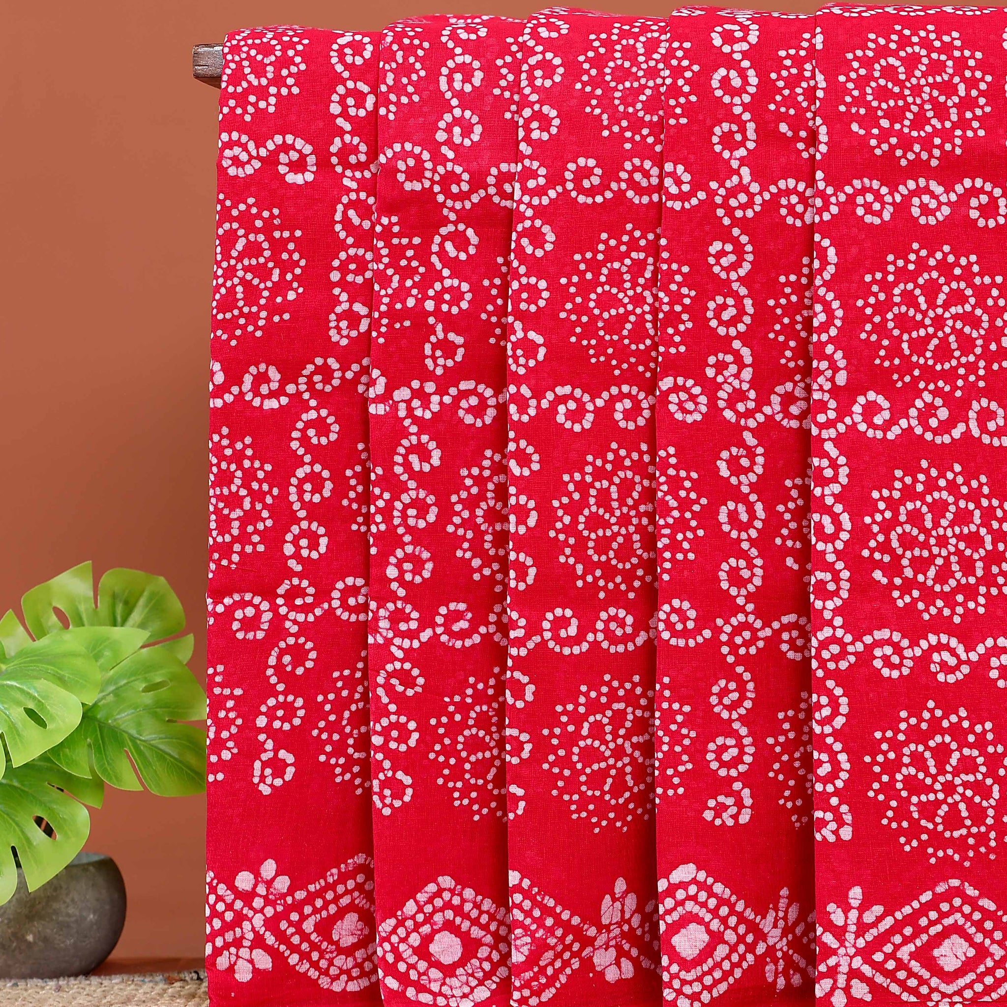 Handcrafted Traditional Sungudi Cotton Saree with Intricate Bandhani Work - Red
