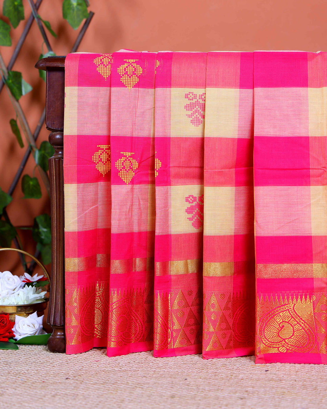 Handloom Chettinad Cotton Saree with Traditional Checks and Gold Zari Border - Pink