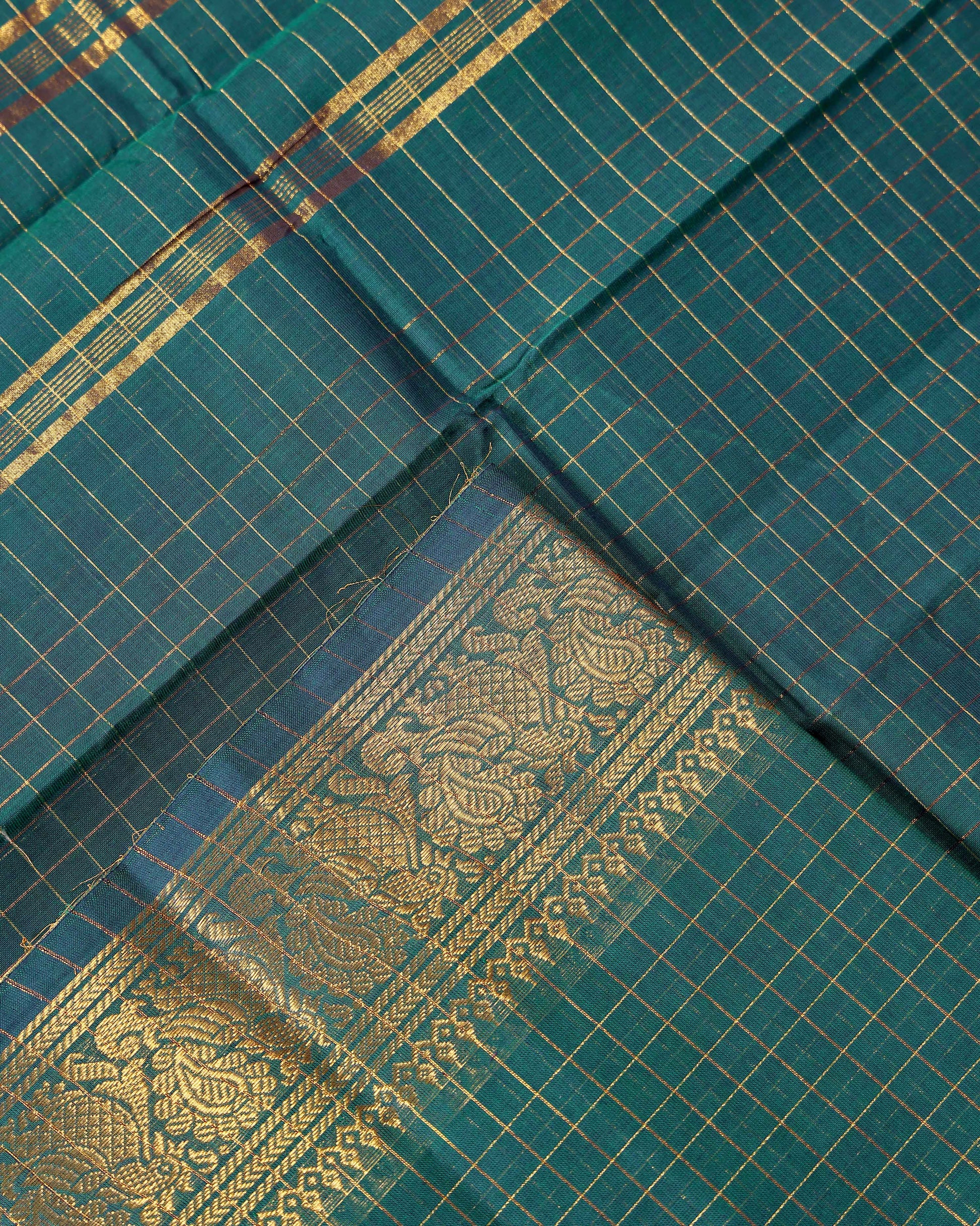 Handloom Chettinad Cotton Saree with Woven Checks and Peacock Motif - Dark Green-Close