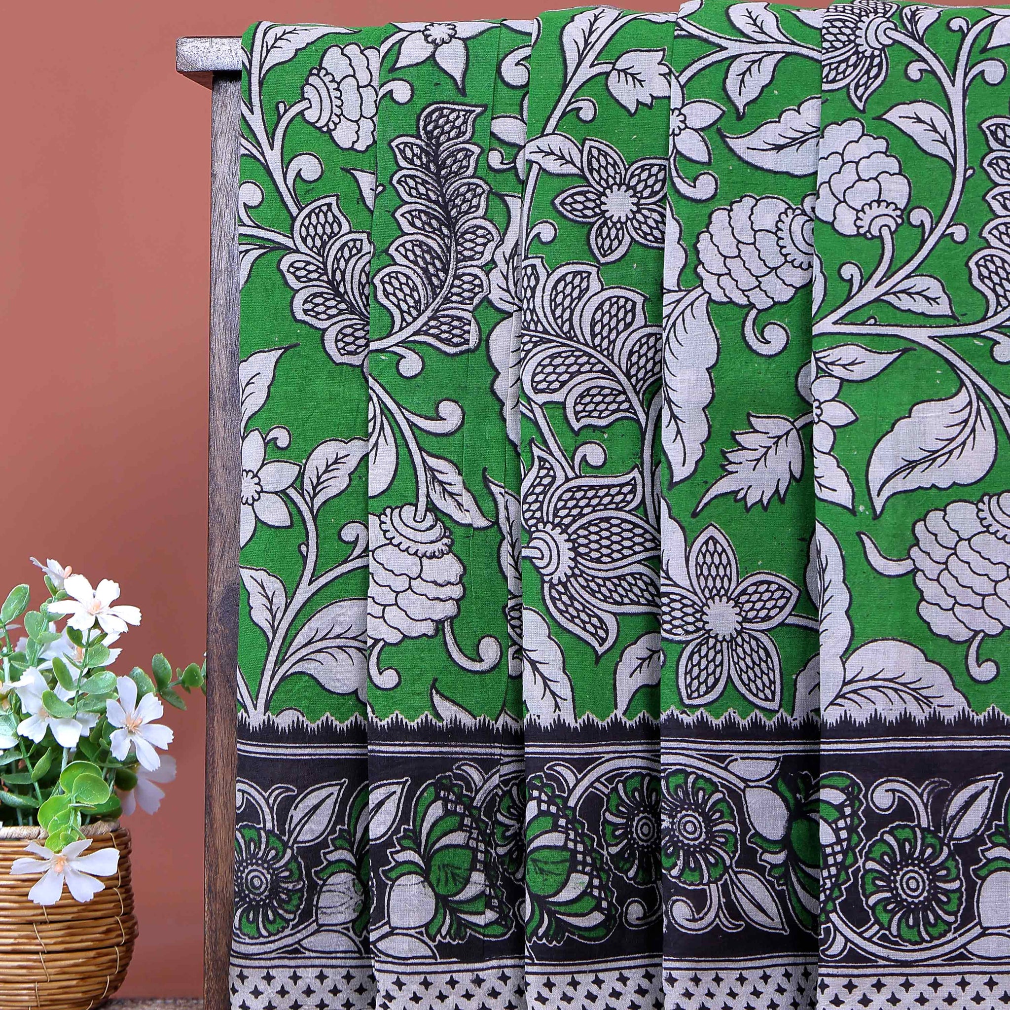 Handloom Cotton Kalamkari Saree with Traditional Floral Motifs and Contrast Border - Green