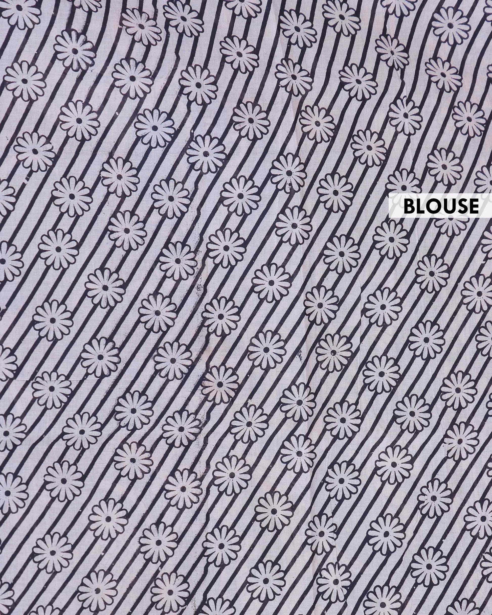 Handloom Kalamkari Cotton Saree with Bold Artistic Floral Motifs and Traditional Ethnic Detailing - Green