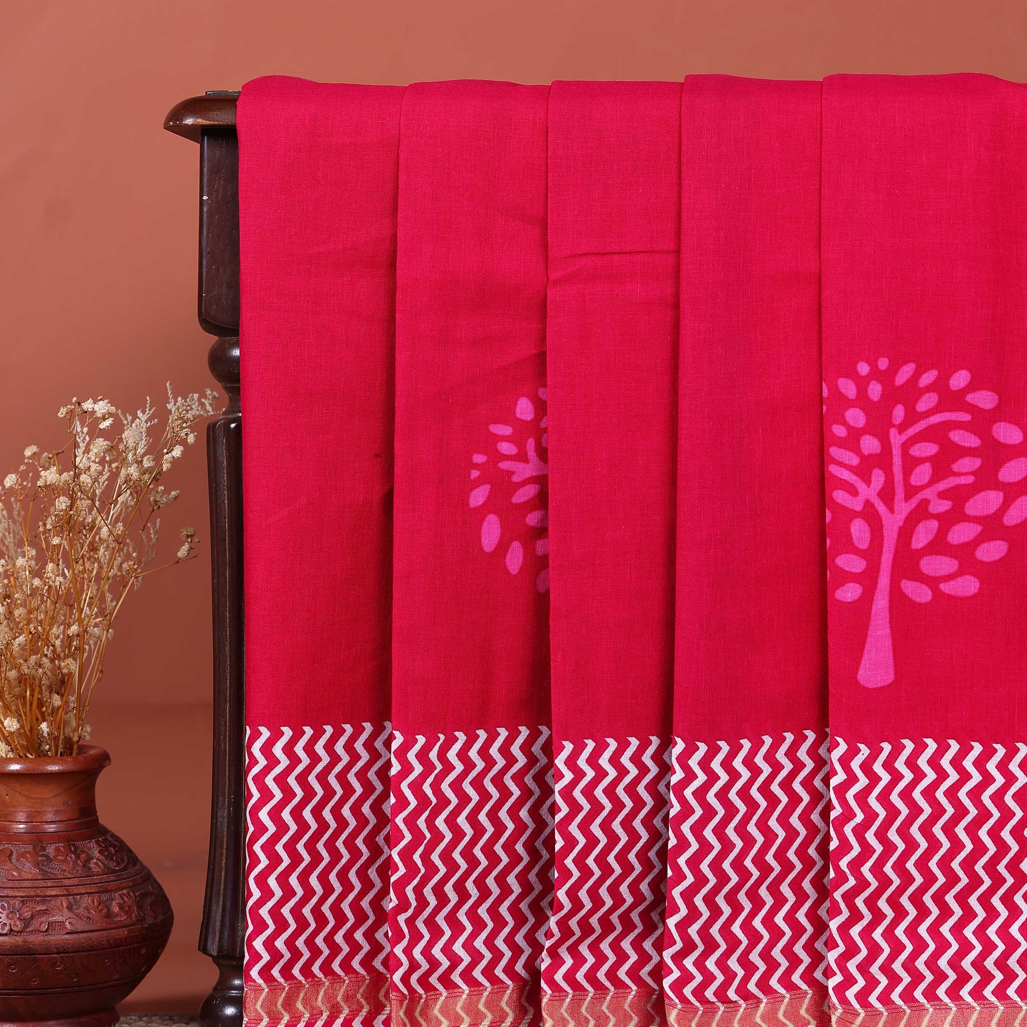 Handloom Mul Mul Cotton Saree with Tree Motif and Zigzag Border - Pink