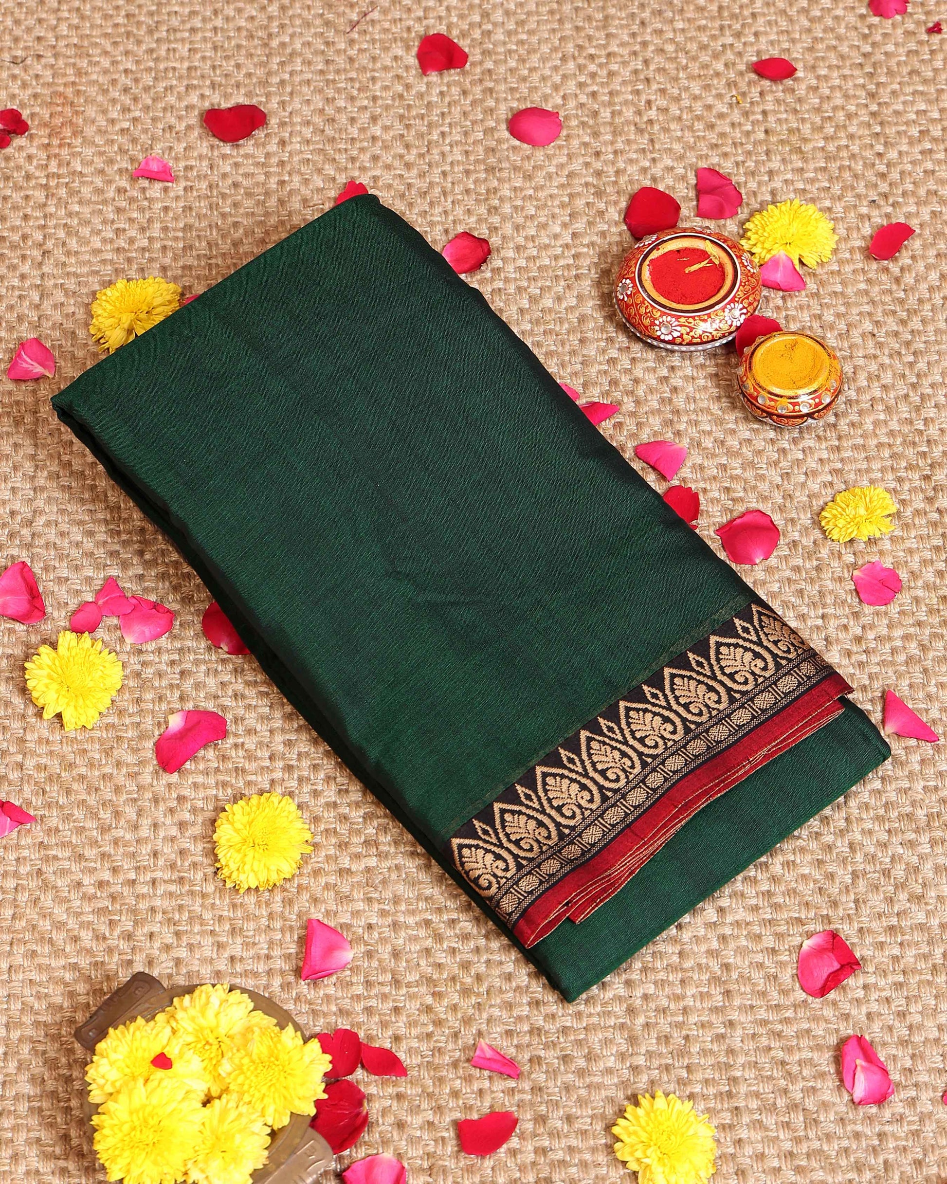 Traditional Handloom Narayanpet Cotton Saree with Traditional Contrast Zari Border - Green