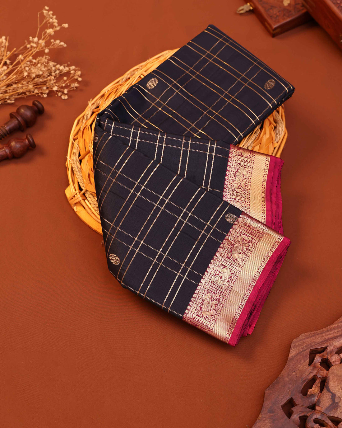 Elegant Handloom Pure Kanchipuram Silk Saree with Zari Checks and Traditional Korvai Border - Navy Blue