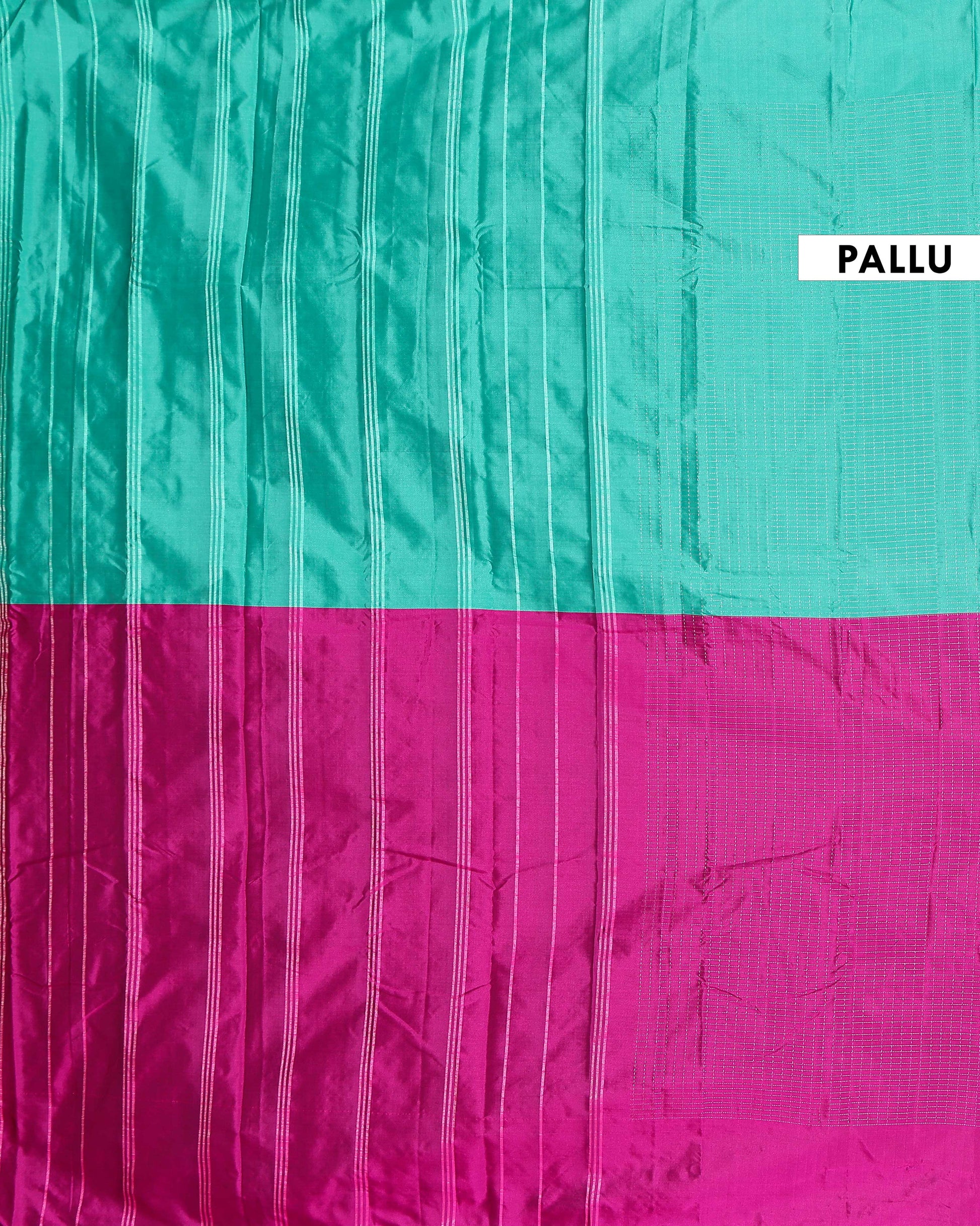 Handloom Soft Silk Saree with Woven Checkered Pattern - Green-blouse