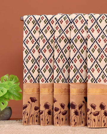 Handloom Sungudi Cotton Saree with Geometric Diamond Pattern & Floral Border - Cream
