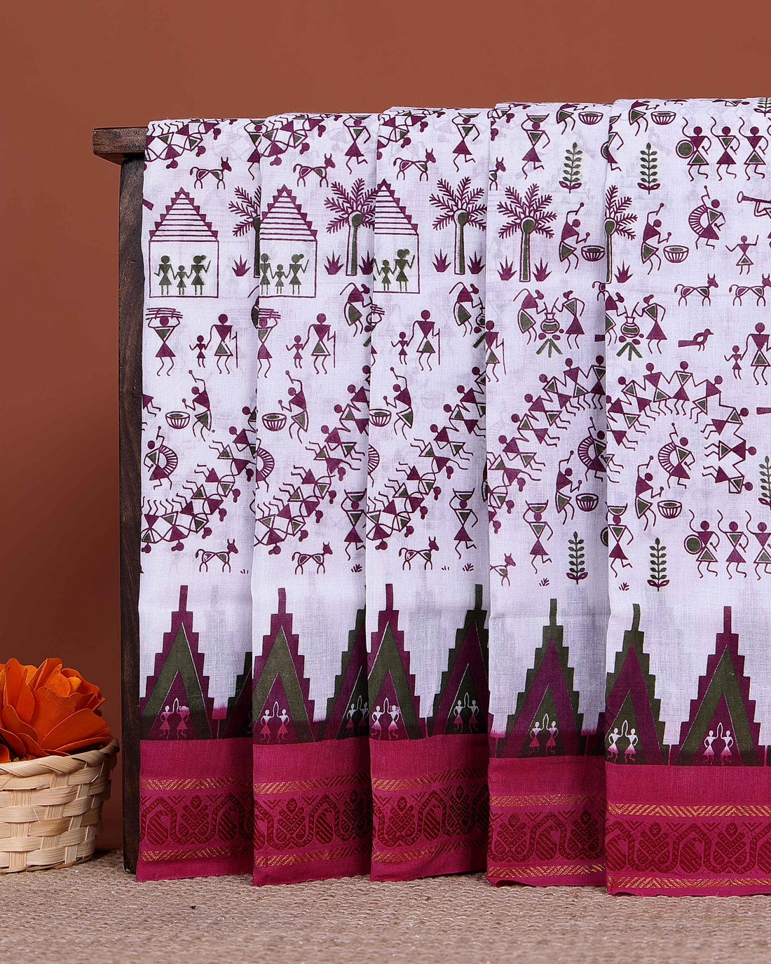 Handloom Sungudi Cotton Saree with Intricate Warli Tribal Print and Contrasting Geometric Border Design - Off White