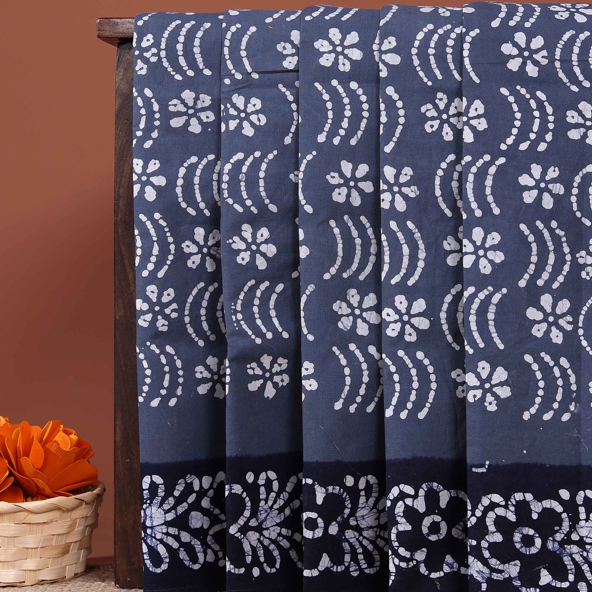 Handloom Sungudi Cotton Saree with Traditional Block Print Motifs - Blue
