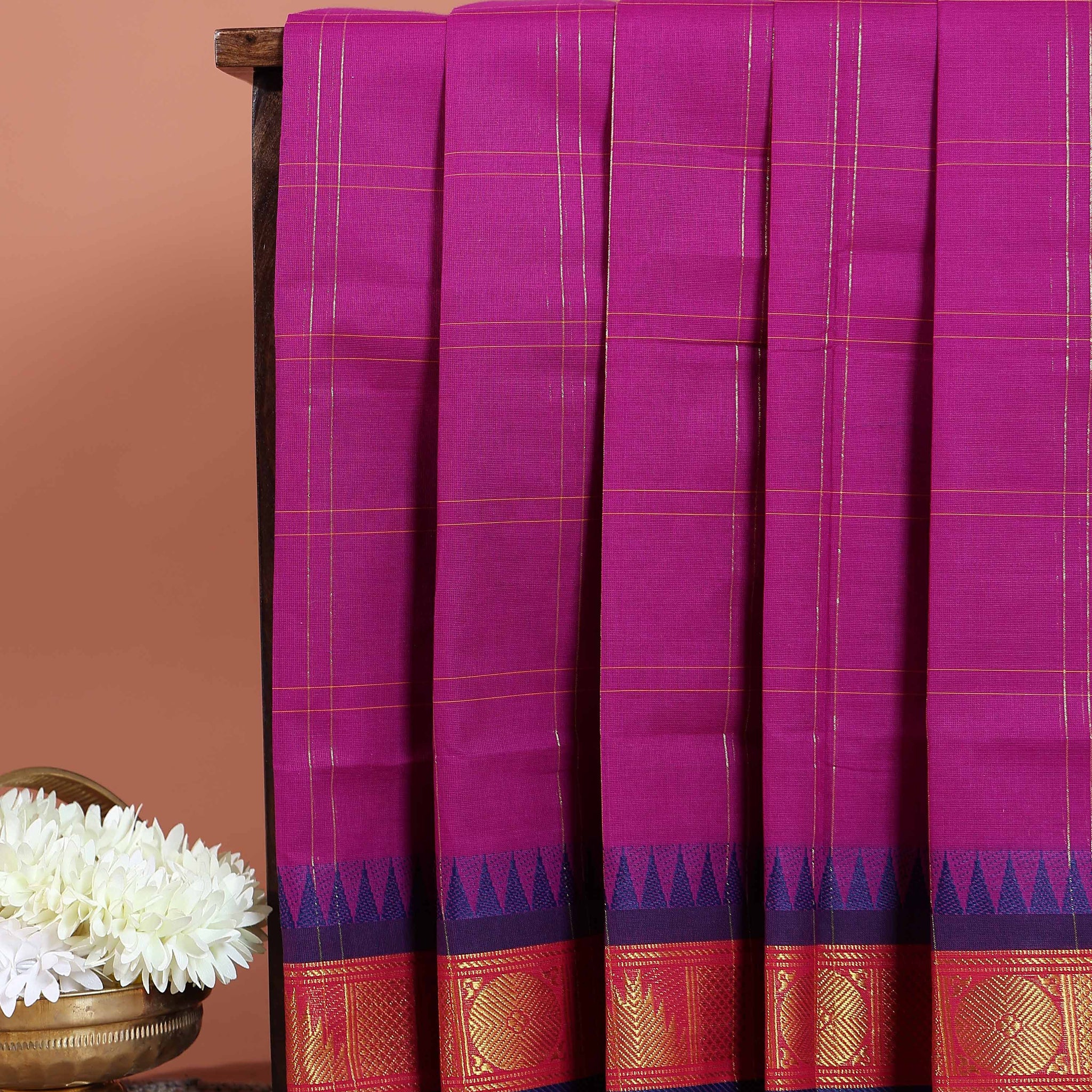 Handloom Venkatagiri Handloom Cotton Saree with Checked Pattern and Temple Zari Border Finish - Purple