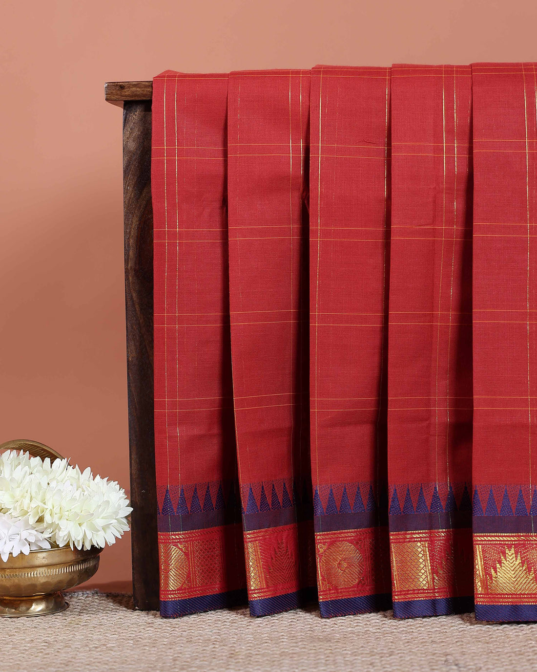Handloom Venkatagiri Handloom Cotton Saree with Checked Pattern and Traditional Temple Zari Border - Red